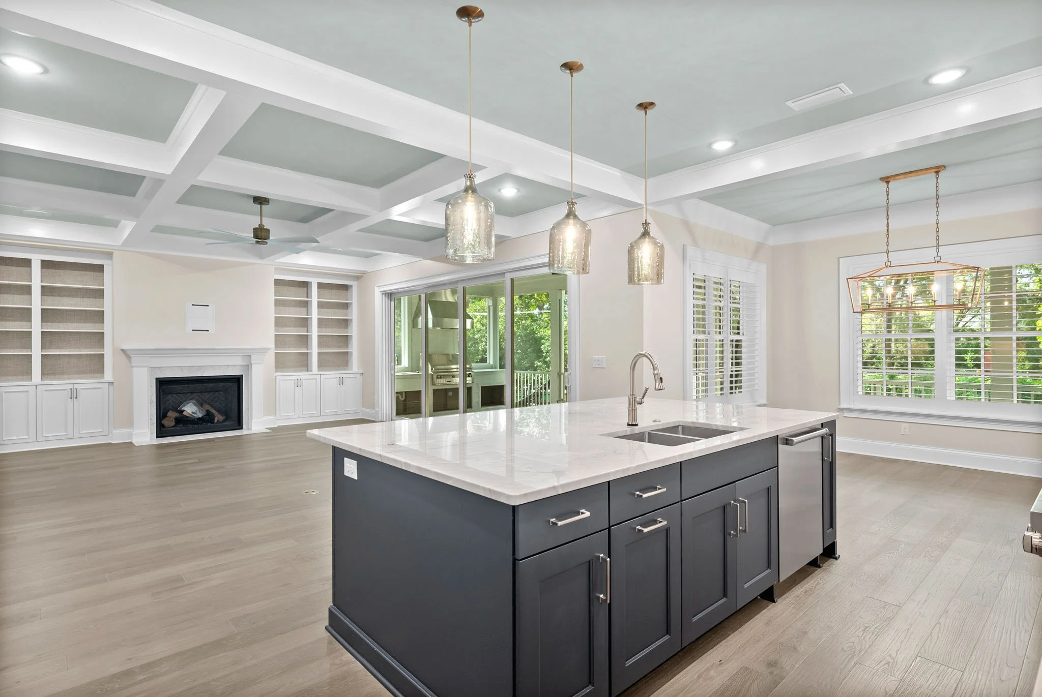 Brookwood Dr Sample Properties Tampa Listing Lab (9).jpg