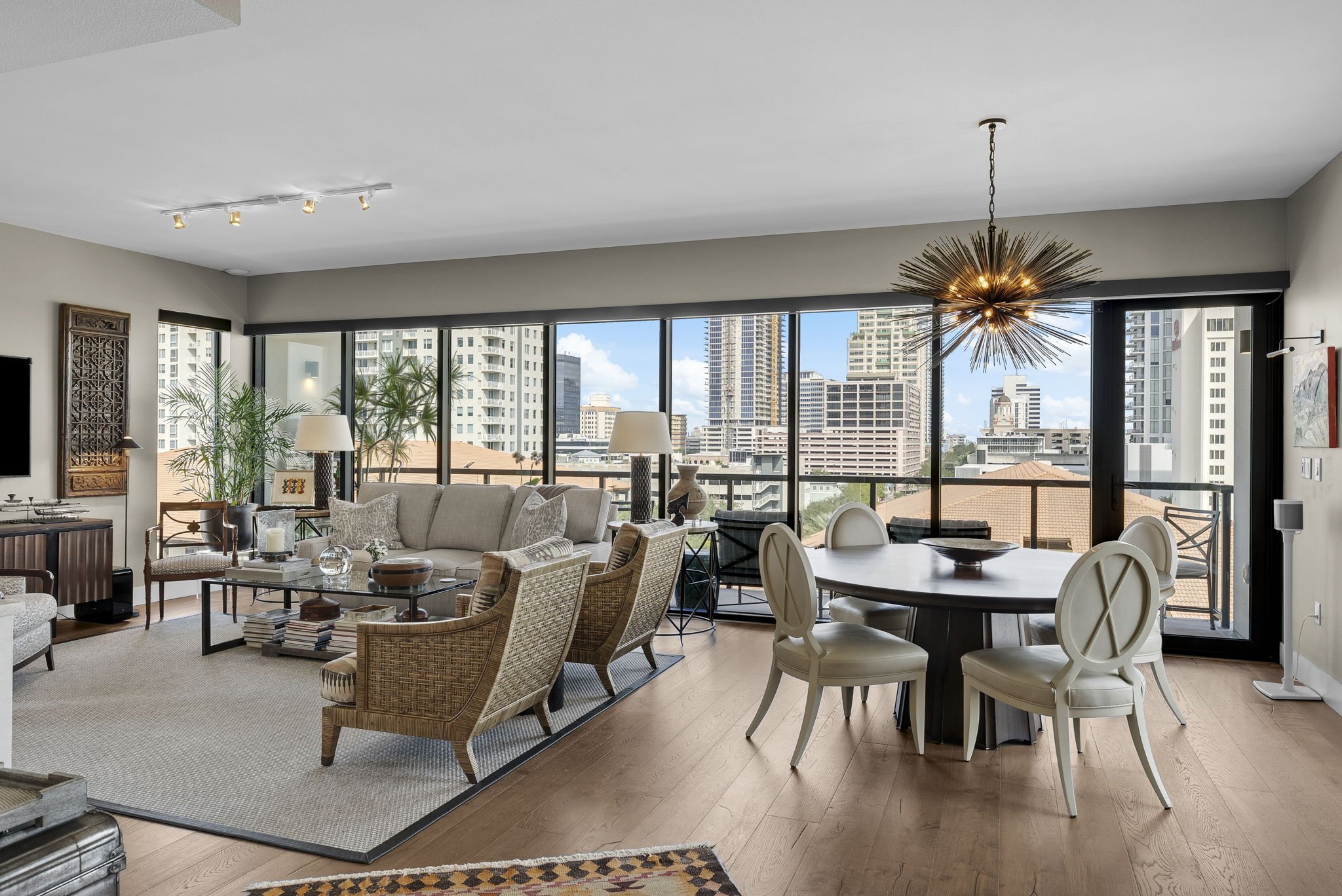 The Salvador Condo DTSP Photos (2).jpg