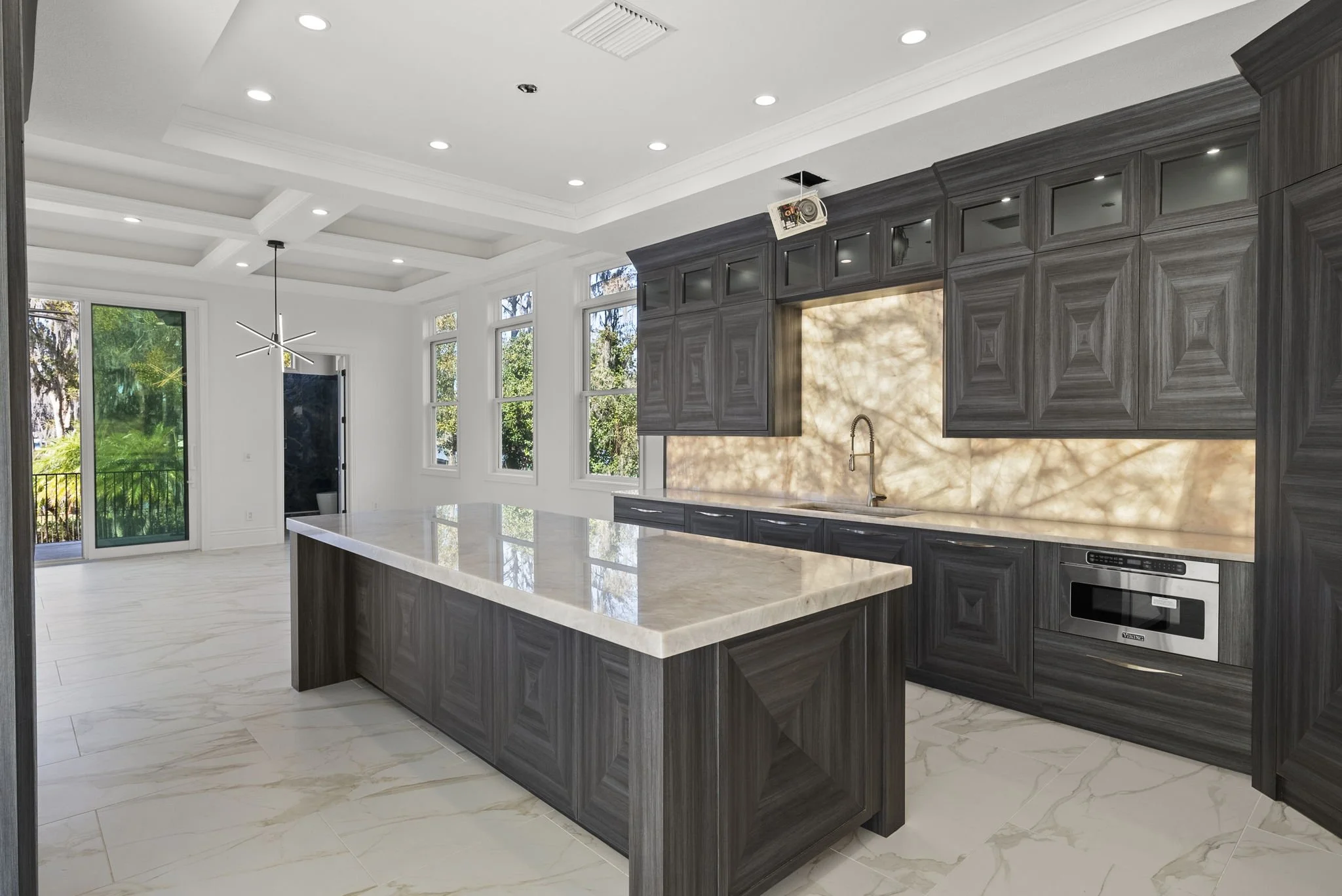 8609 Dolce Vita Lane - Tampa Listing Lab (17).jpg