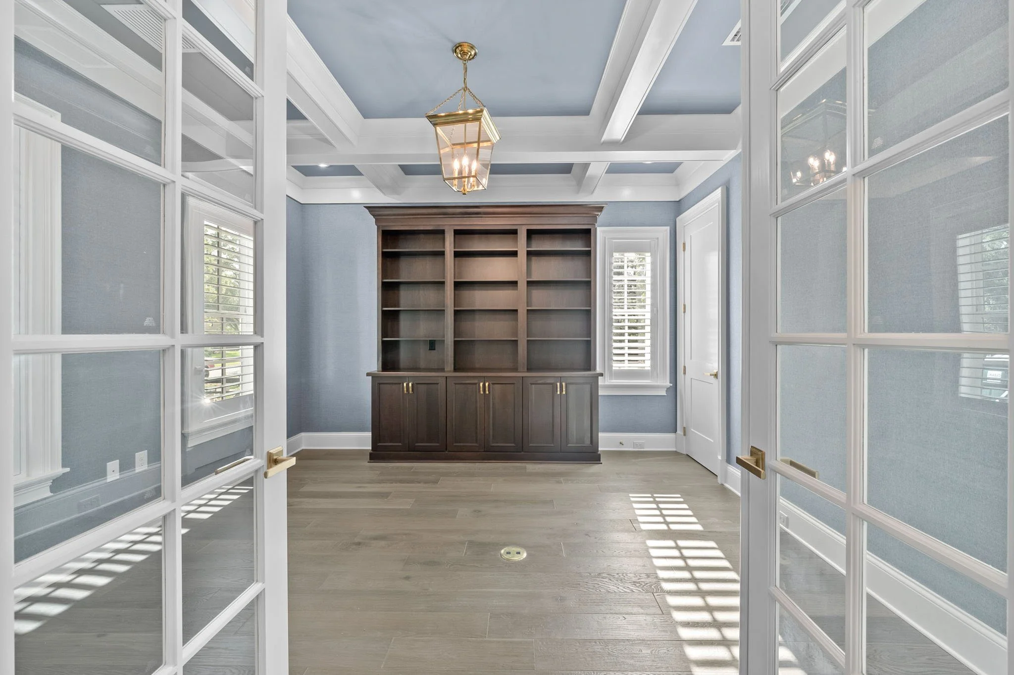 Brookwood Dr Sample Properties Tampa Listing Lab (12).jpg