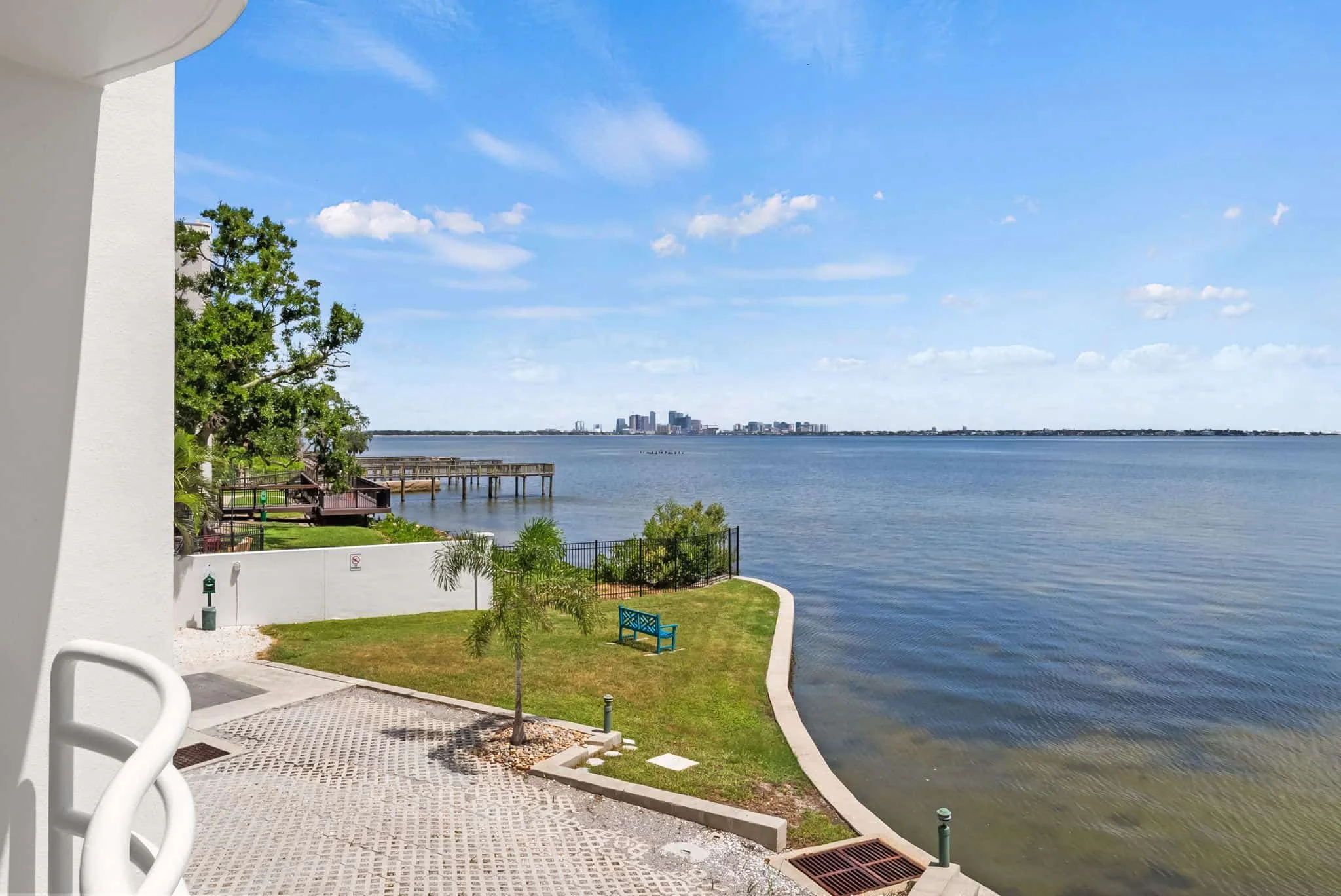 4950 Bayshore on the Boulevard-24.jpg
