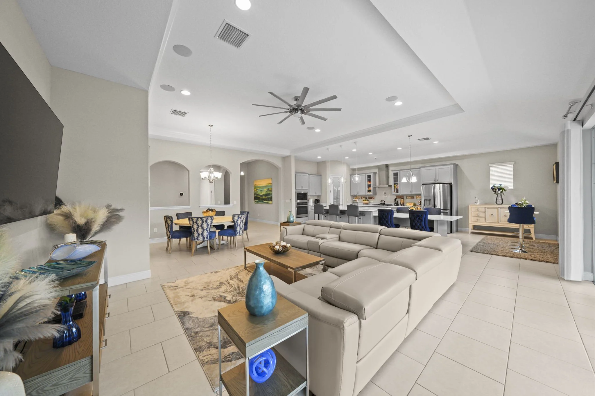 7401 Paradiso Dr Apollo Beach Real Estate Photos (1).JPG