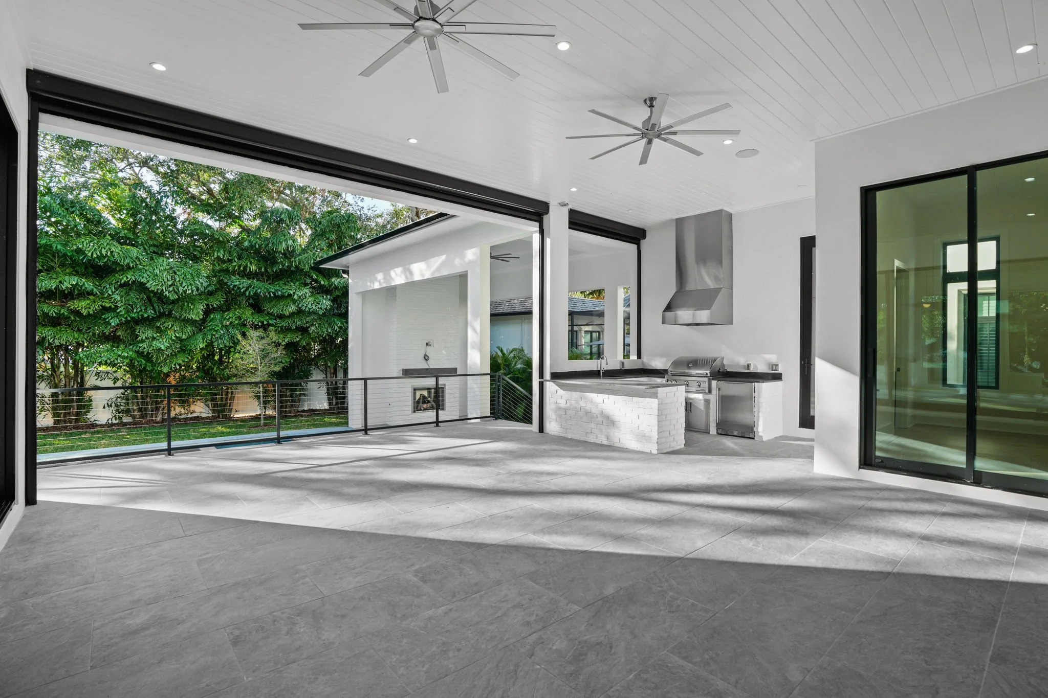 Brookshire Homes Riviera Drive (26).jpg