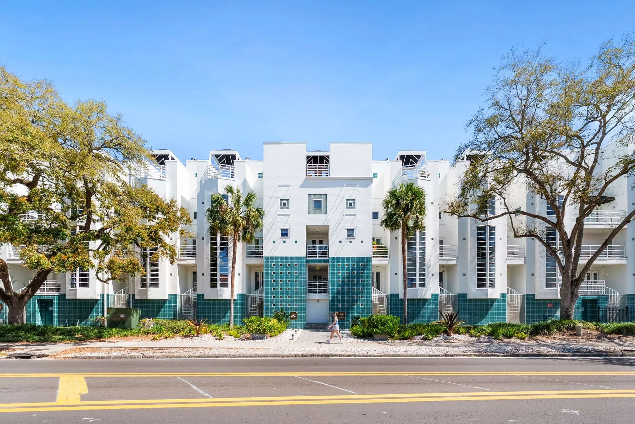 4950 Bayshore on the Boulevard-18.JPG