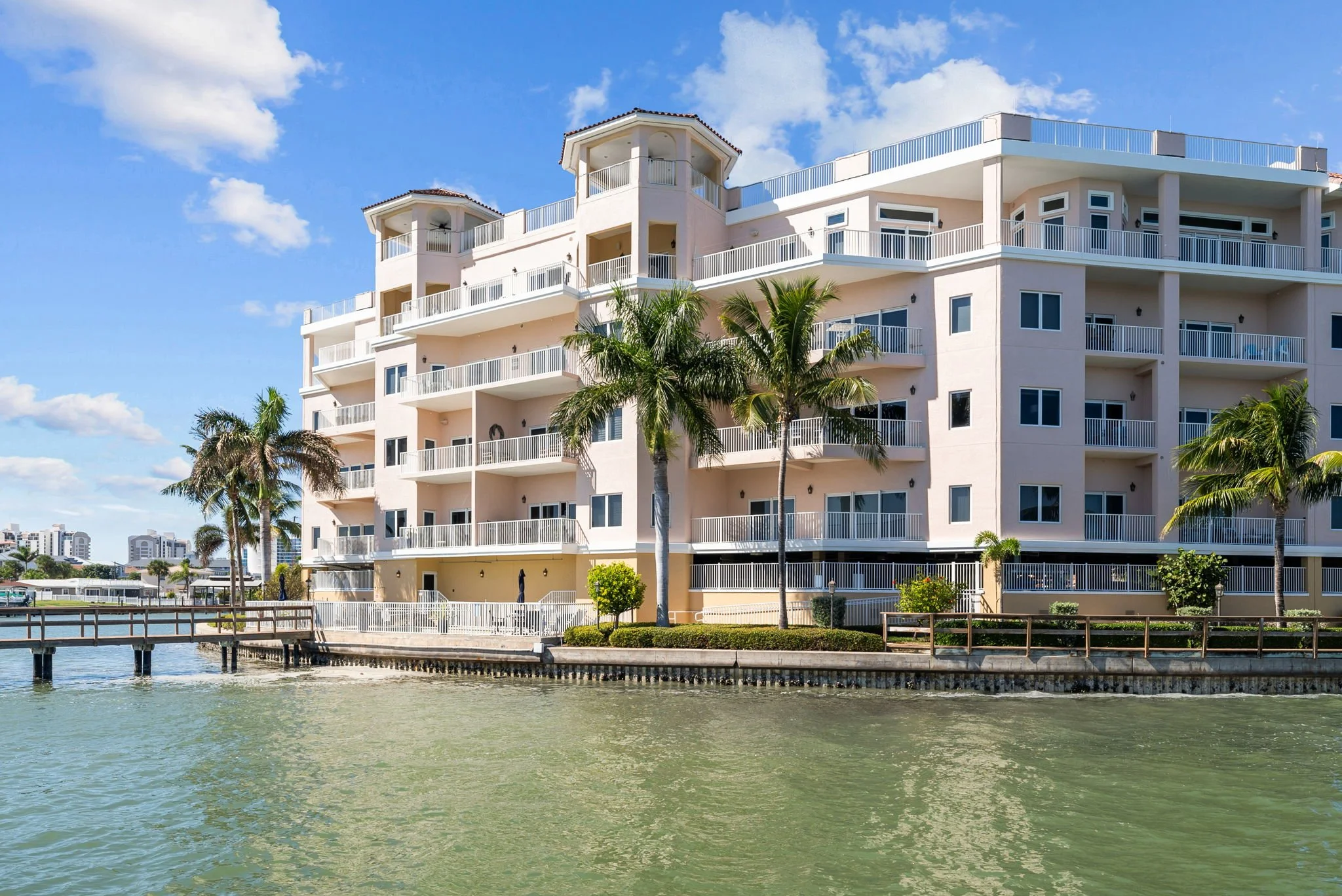 205 Brightwater Dr 402 - Tampa Listing Lab.jpg