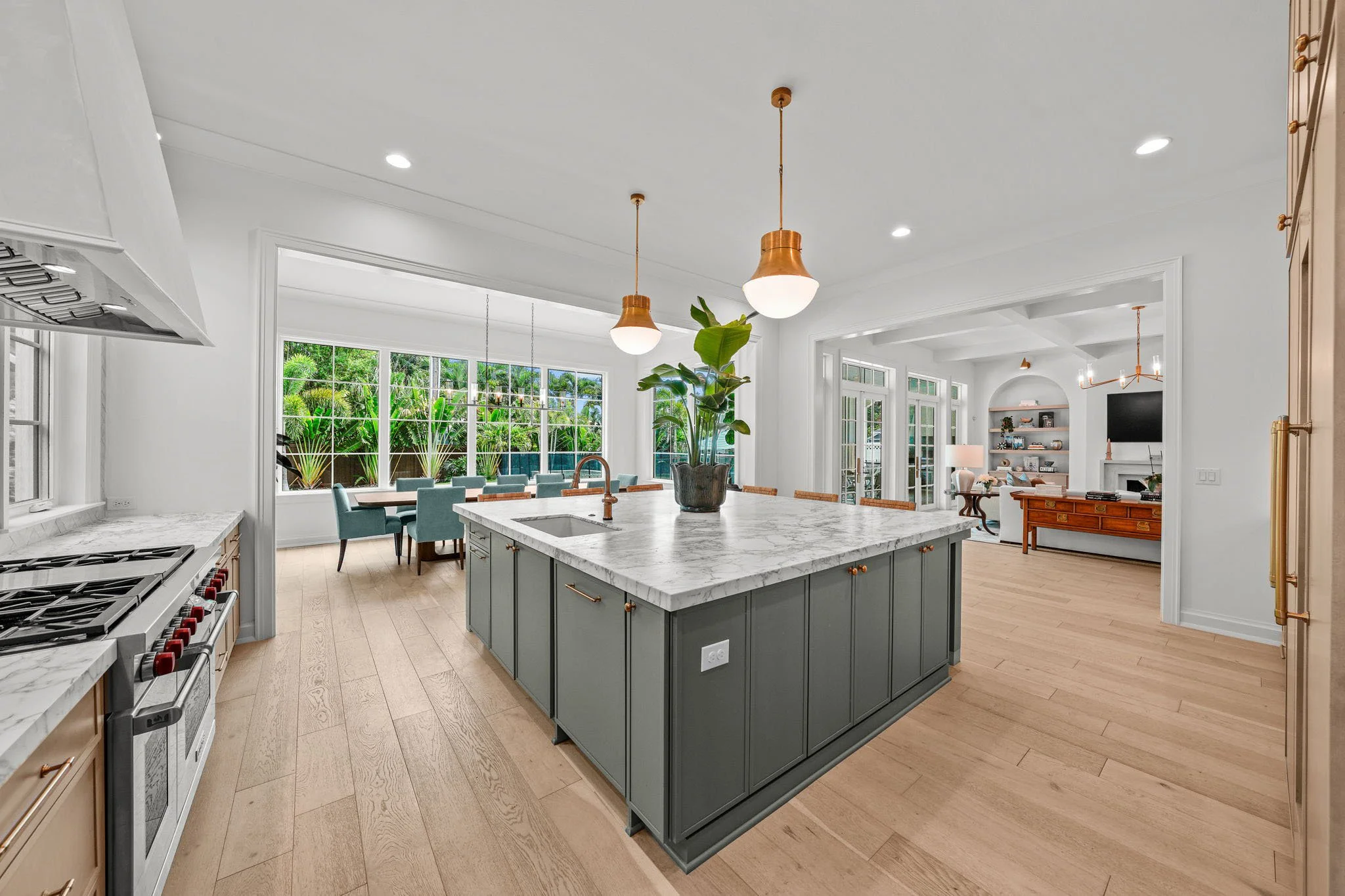 Sample Properties W Morrison Ave Tampa Listing Lab (9).jpg