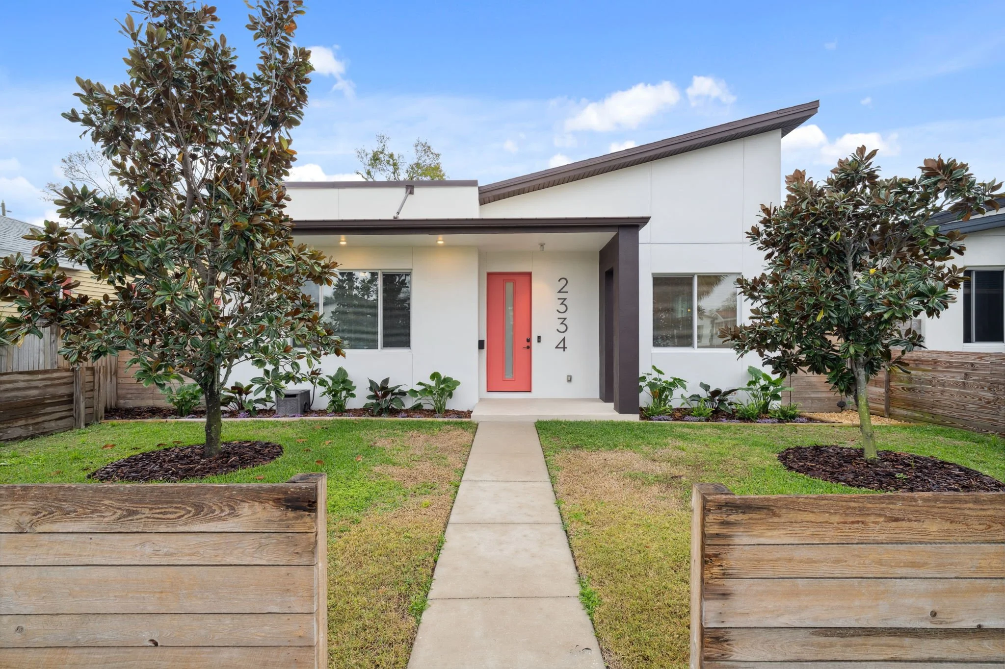 2334 2nd Ave S (1).jpg