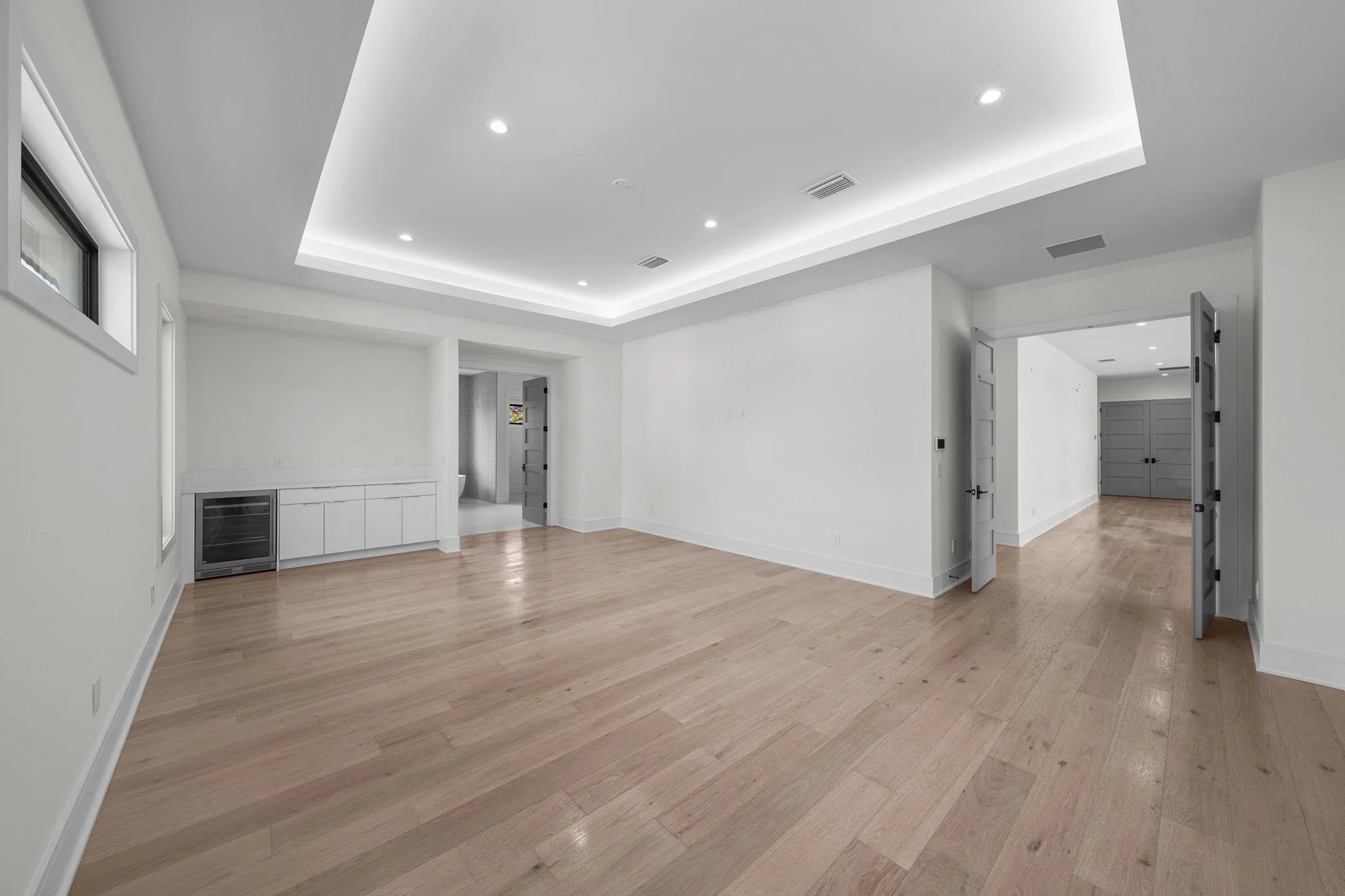 Dickens Ave Brookshire Homes Tampa Listing Lab (14)_2.jpg