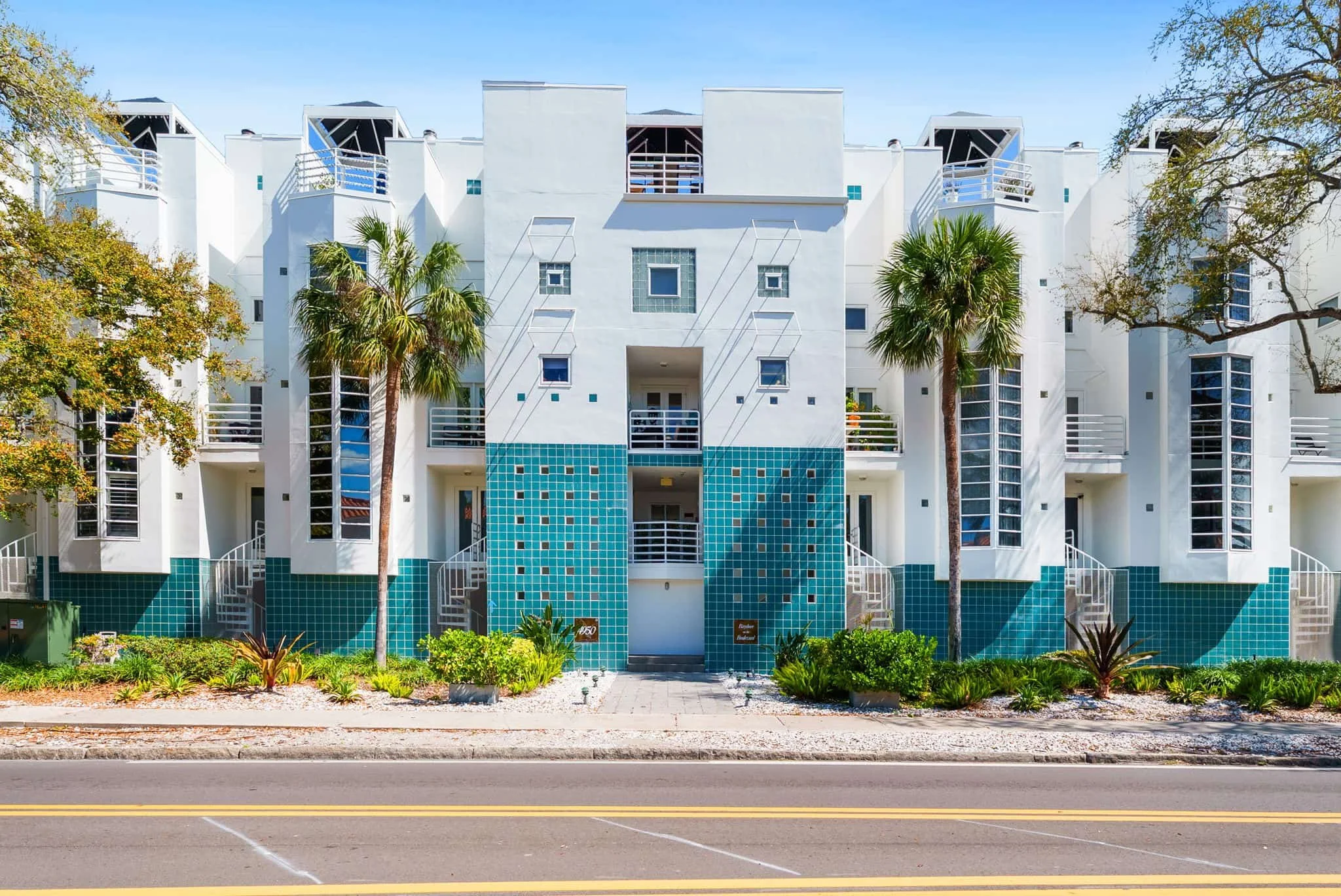 4950 Bayshore on the Boulevard-19.JPG