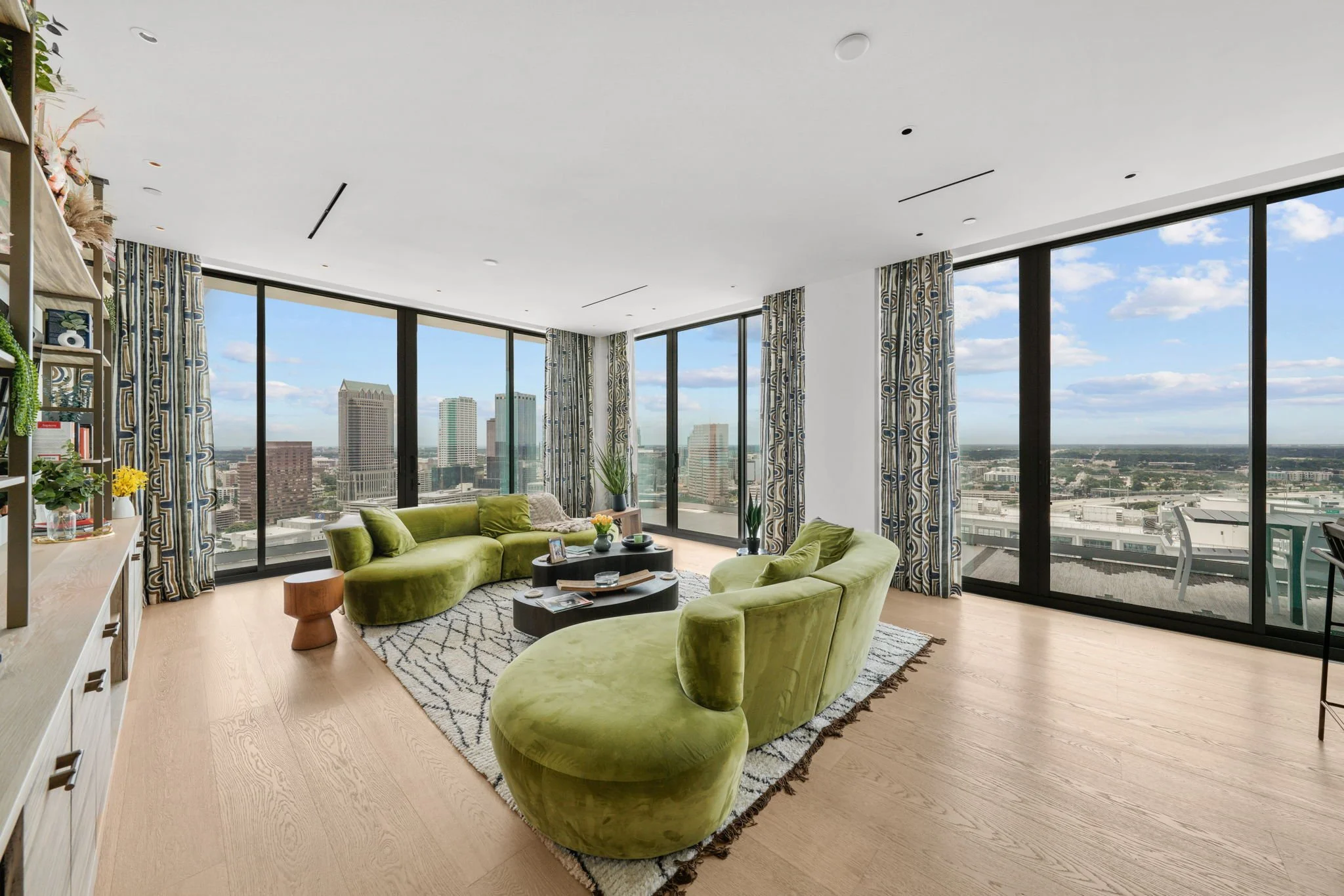 Tampa Edition 2501 (2).jpg