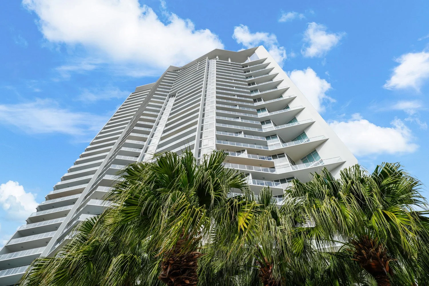 Signtaure Place Condo St Pete Tampa Listing Lab (21).jpg