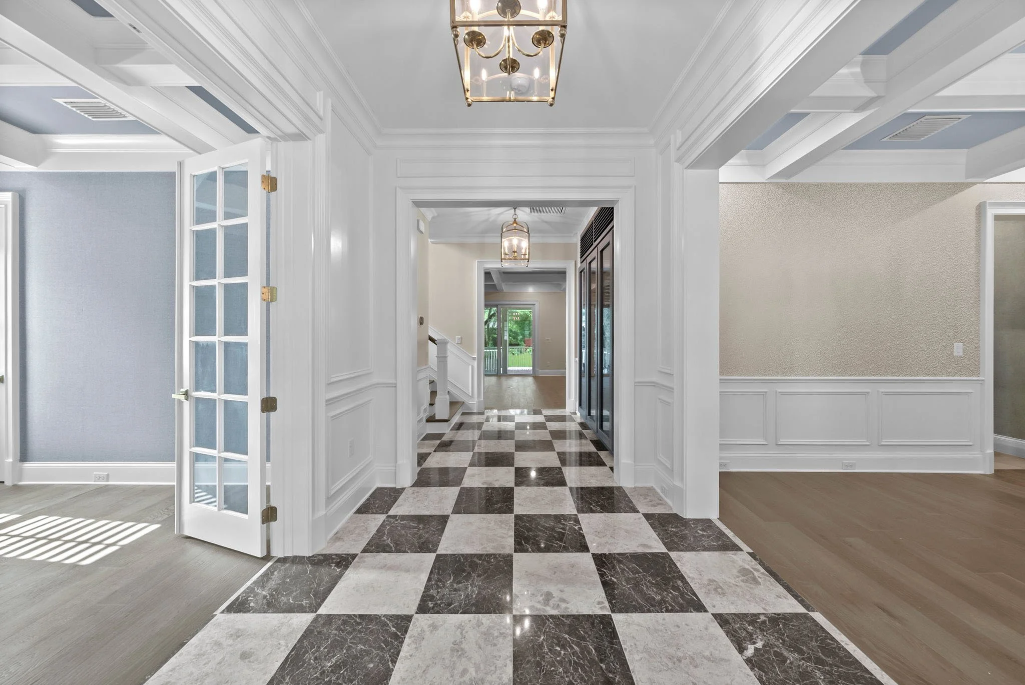 Brookwood Dr Sample Properties Tampa Listing Lab (1).jpg