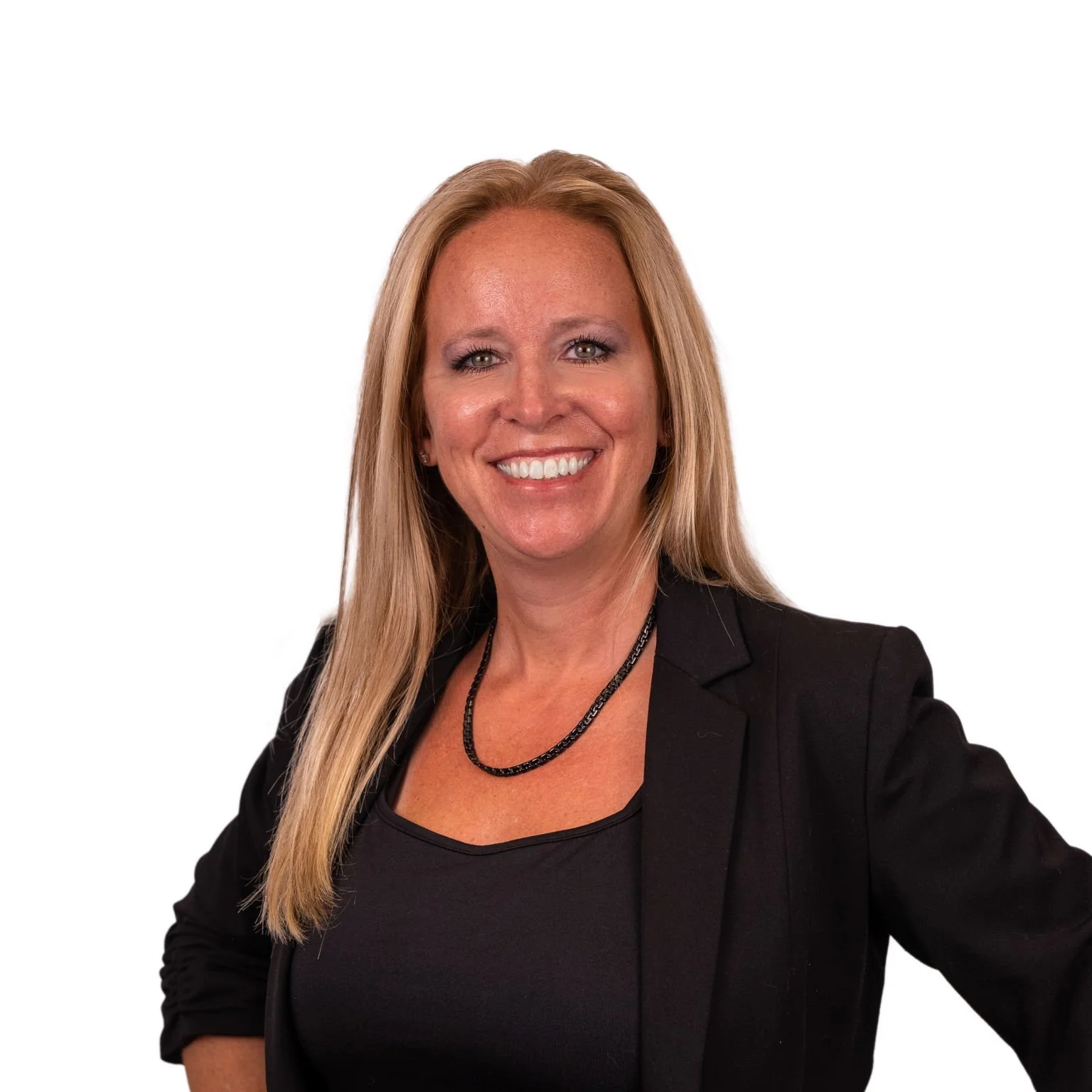Shannon-Peterson-Headshot-Tampa-Listing-Lab.jpeg