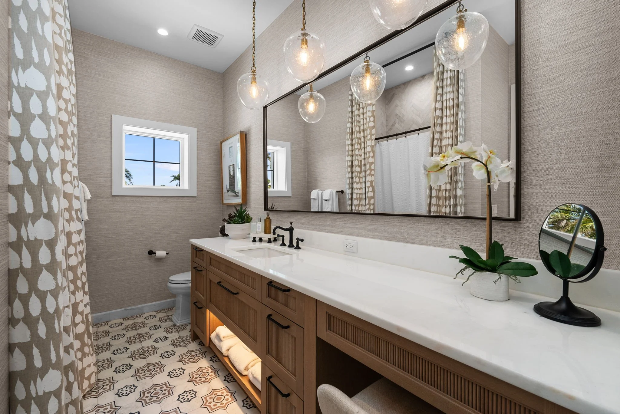 Haven Home Bath Club Blvd Interior Design Tampa Listing Lab (102).jpg