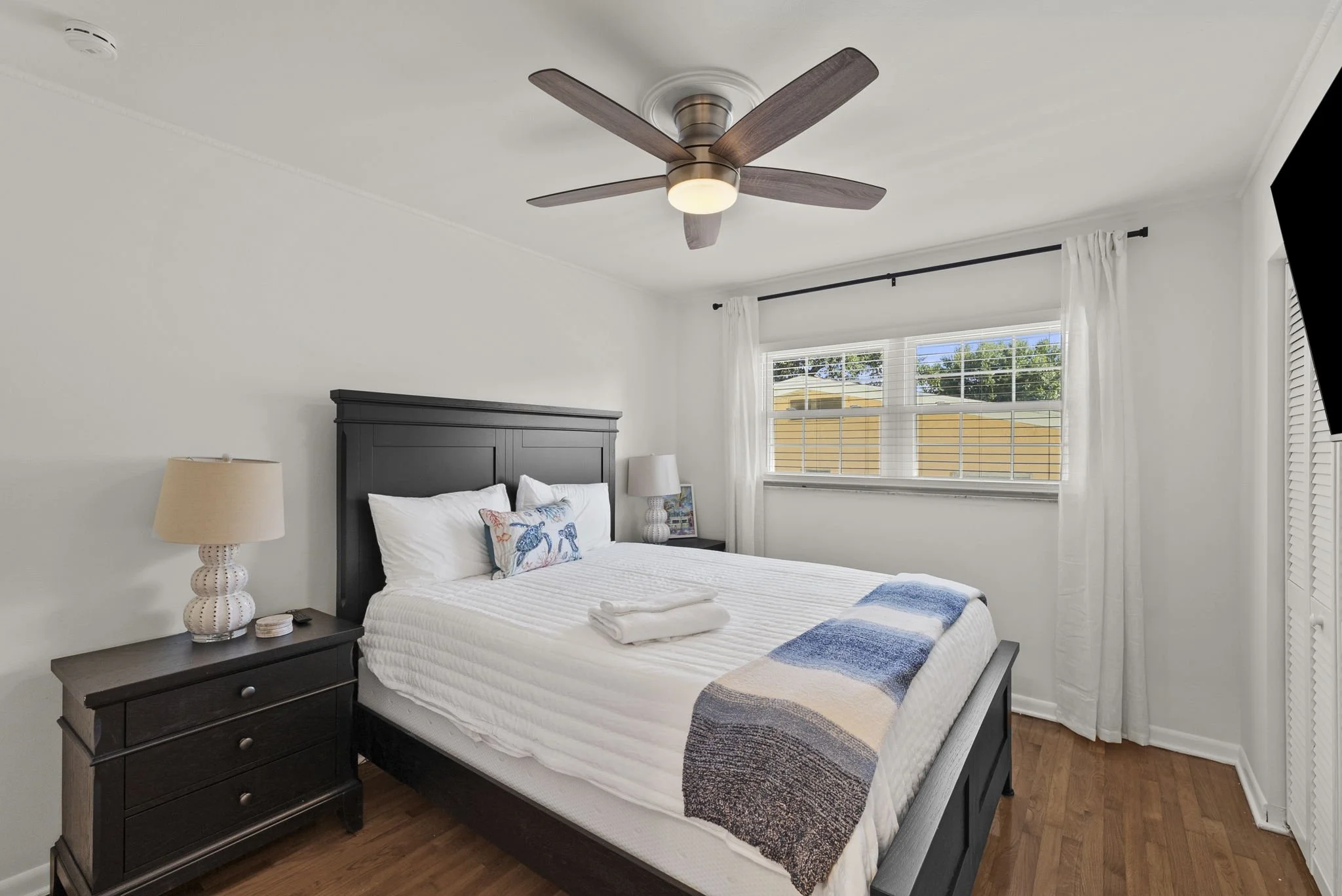 Tampa Airbnb Photos (10).jpg