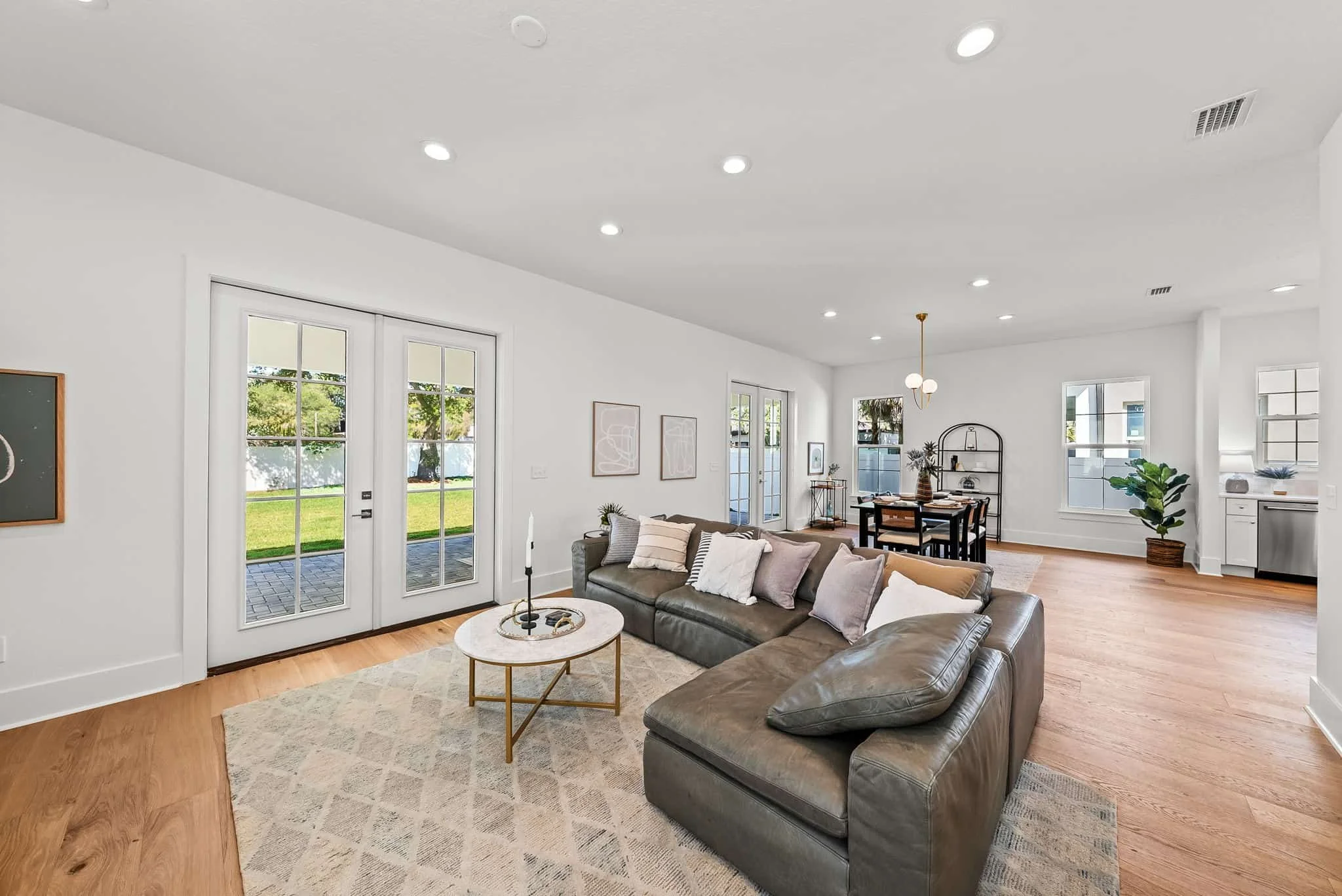6107 S 4th St Oxford Homes Tampa Listing Lab-7.jpg