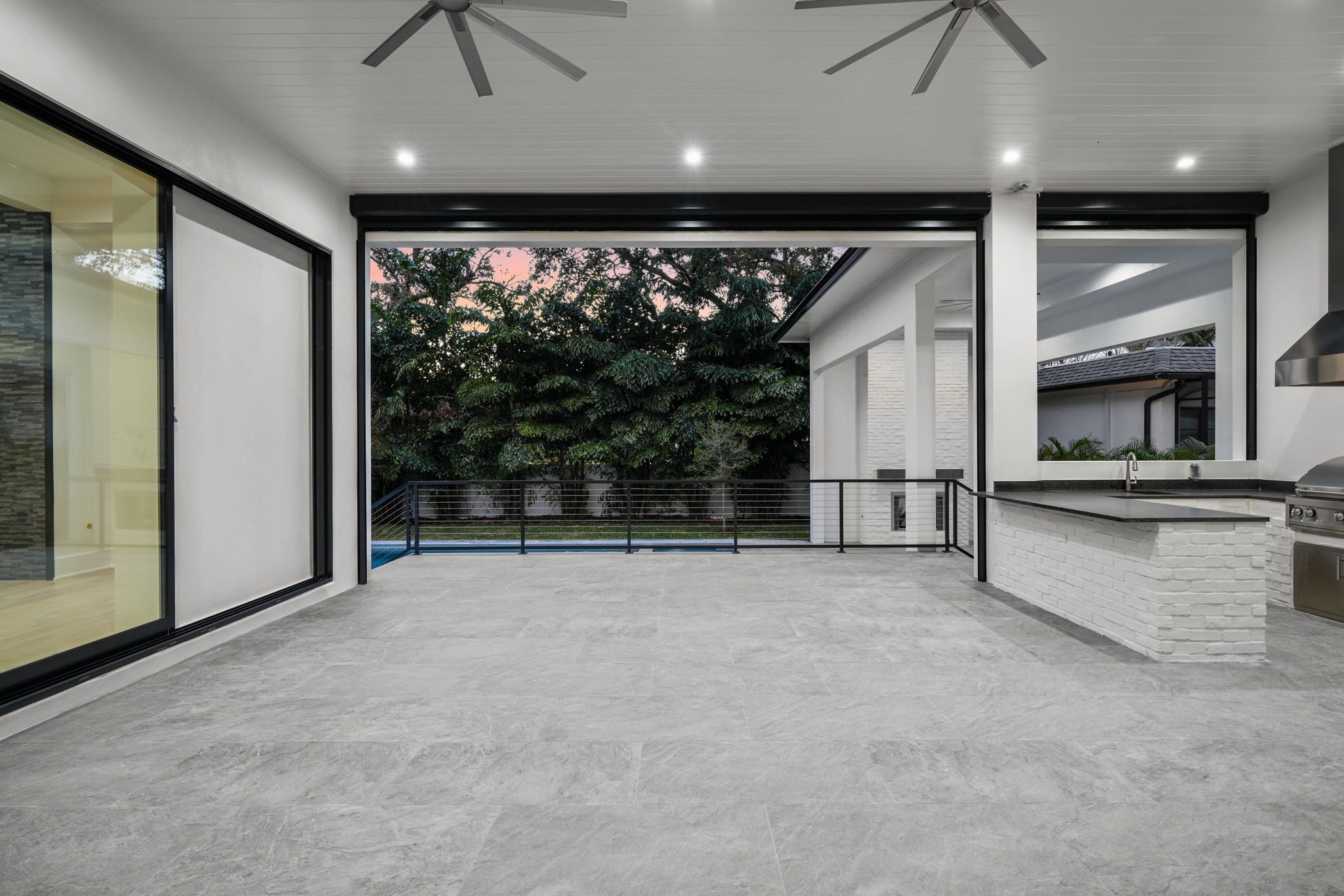 Brookshire Homes Riviera Drive (27).jpg