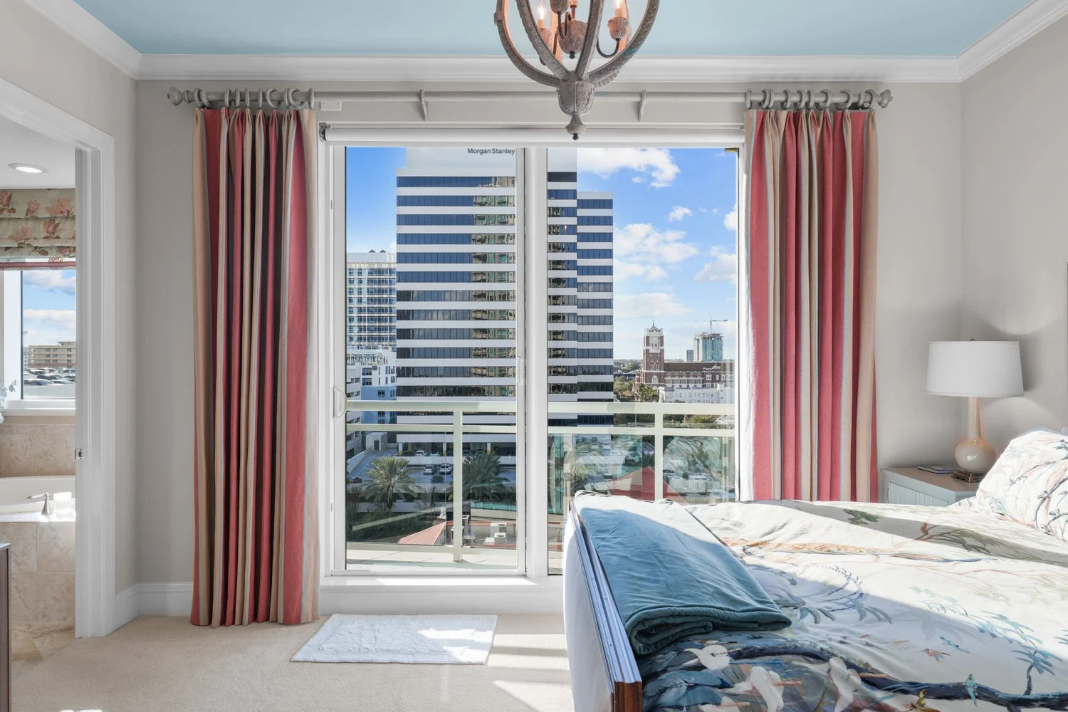 Ovation St Pete Views 901 Tampa Listing Lab (18).jpg