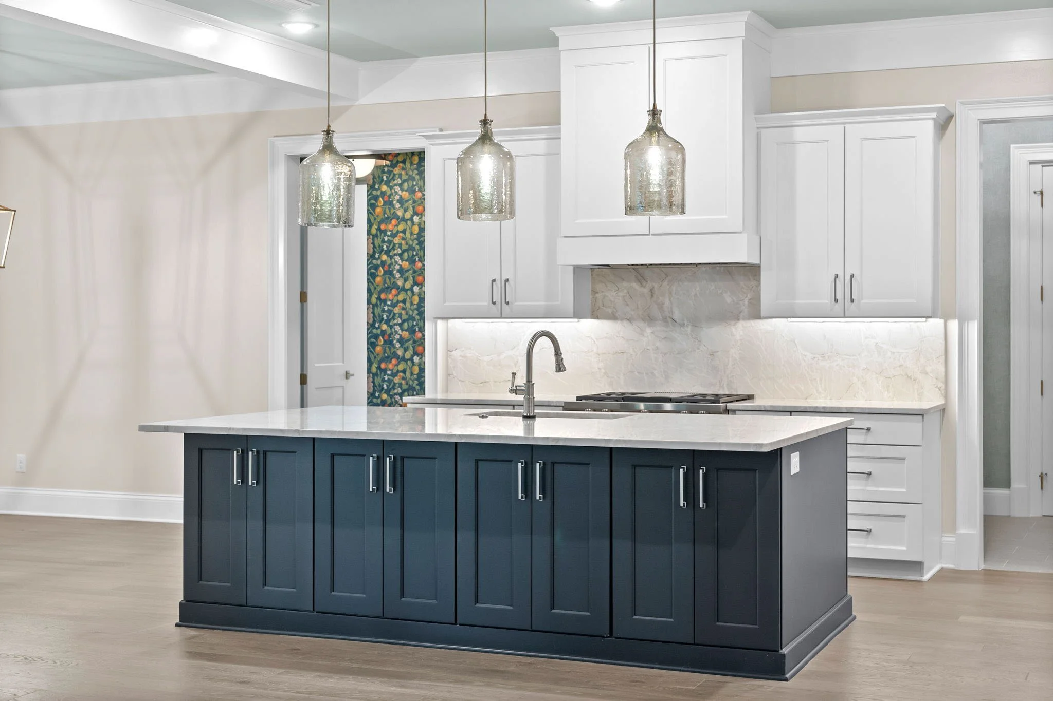 Brookwood Dr Sample Properties Tampa Listing Lab (4).jpg