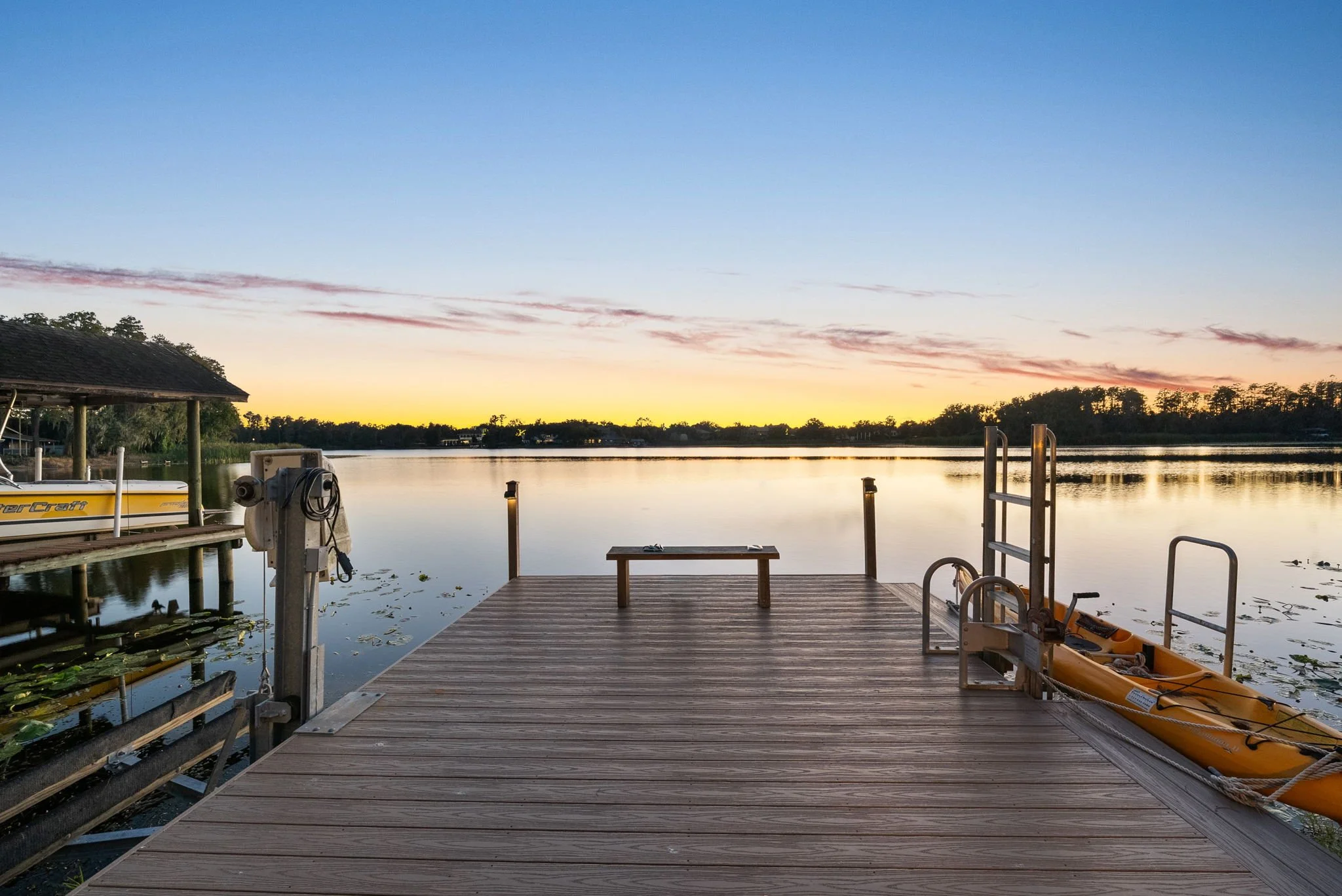 Sunset 122 Lake Drive Carrollwood Real Estate Photos (3).jpg