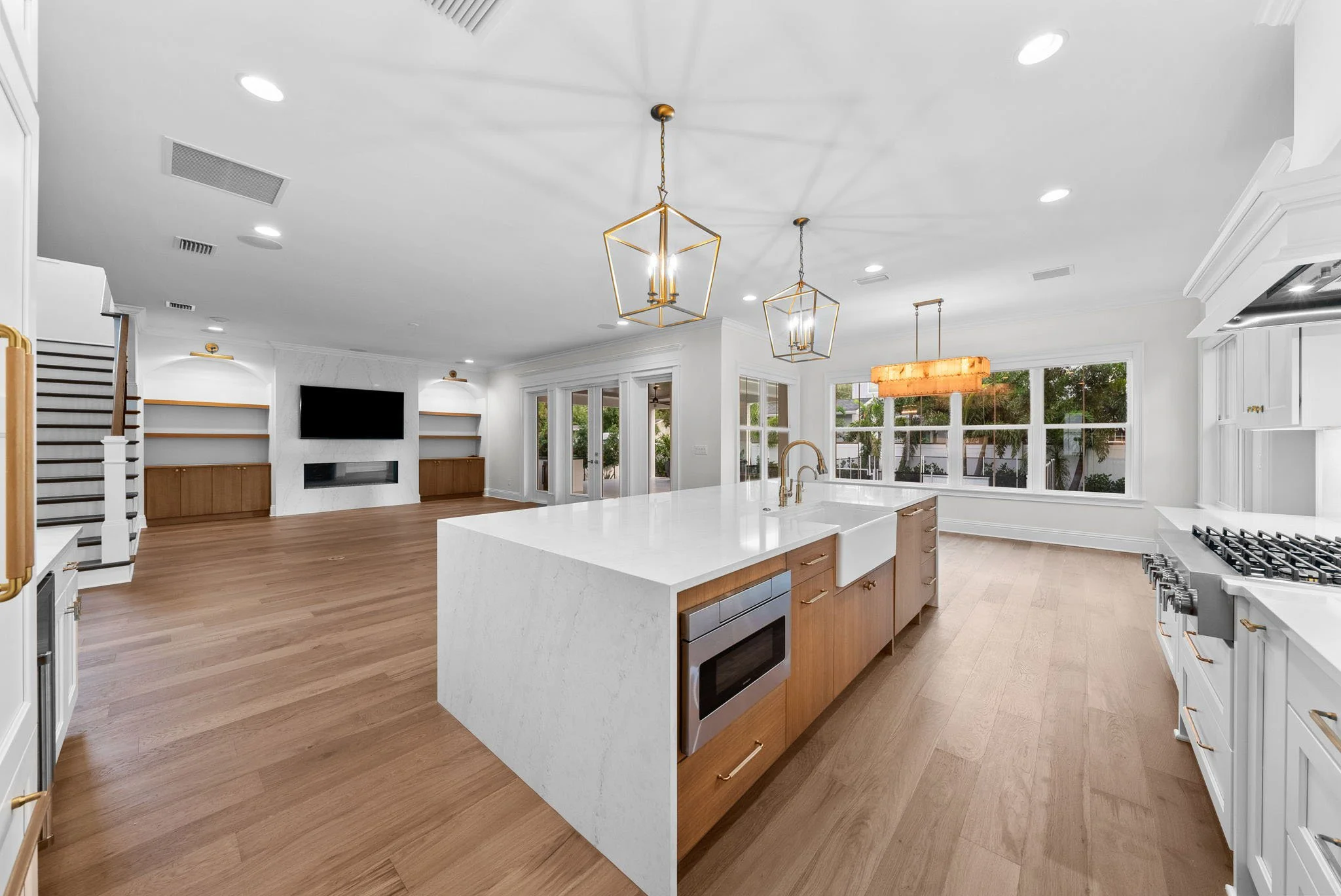 Sample Properties W Corona St Tampa Listing Lab (15).jpg