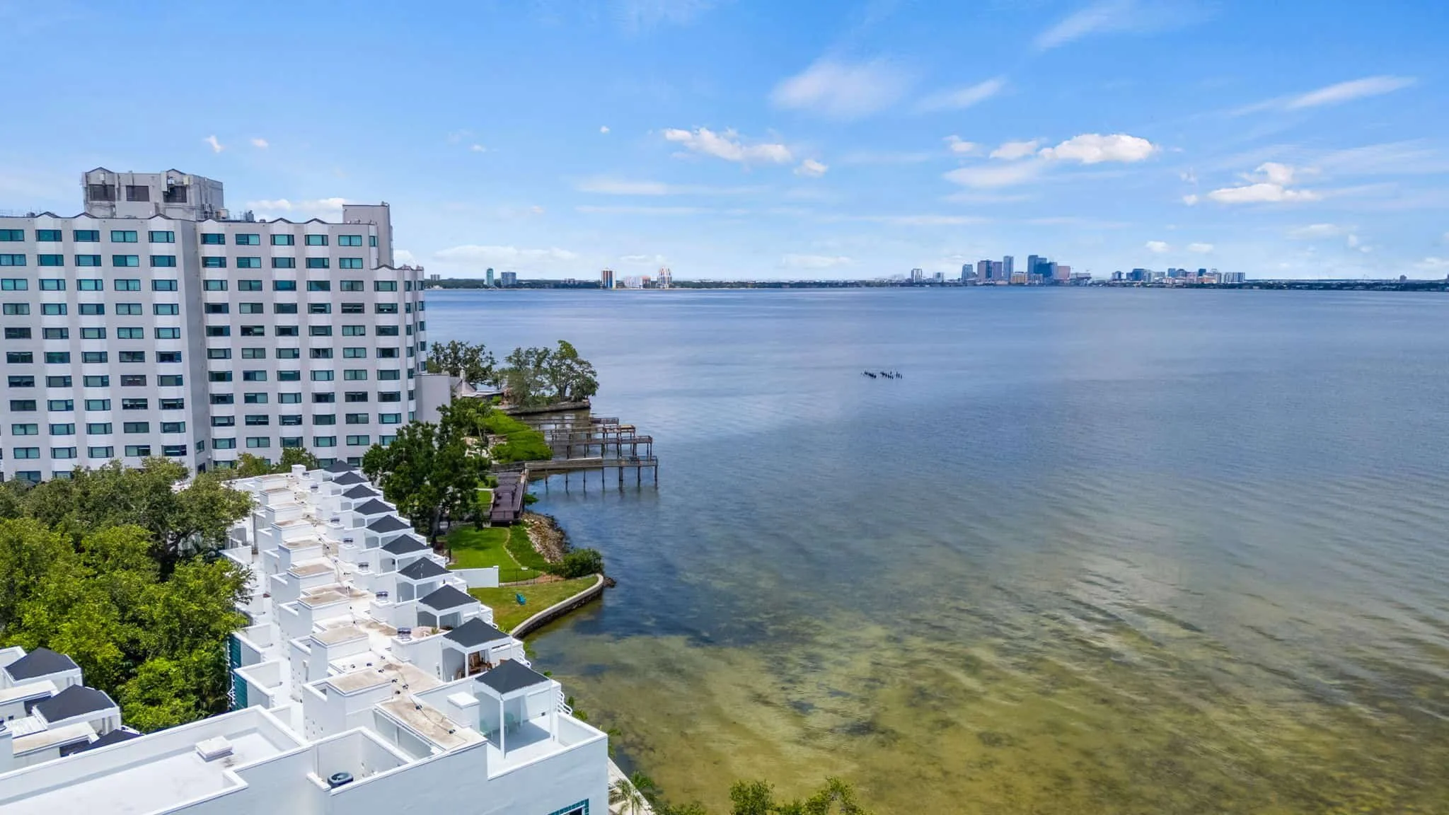 4950 Bayshore on the Boulevard-10.JPG