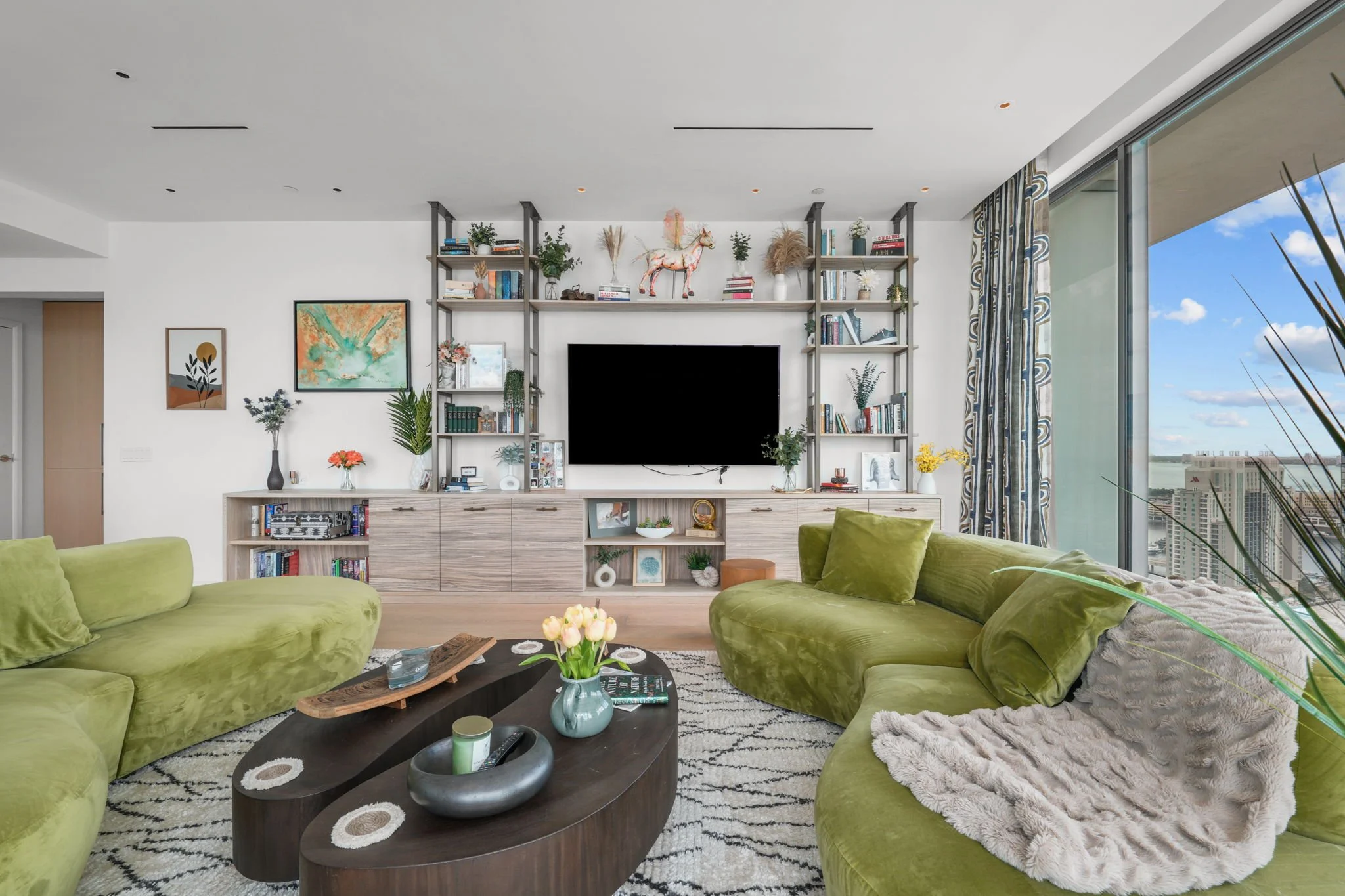 Tampa Edition 2501 (7).jpg