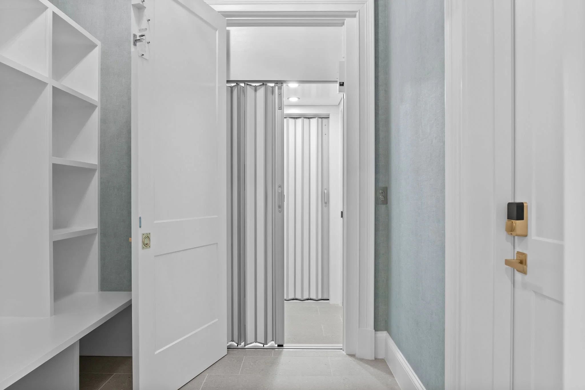 Brookwood Dr Sample Properties Tampa Listing Lab (11).jpg