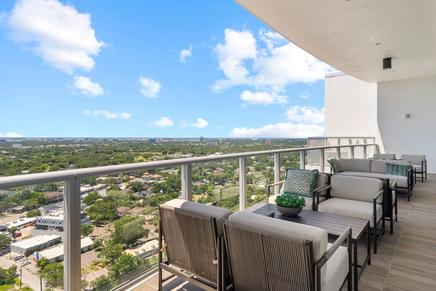 Altura Bayshore 2025 Tampa Listing Lab (22).jpg