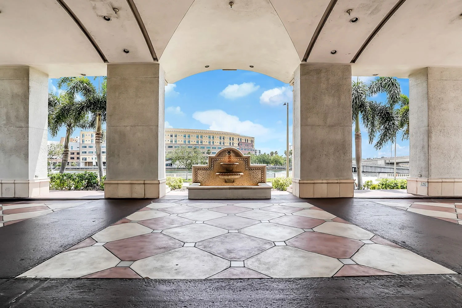 345 Bayshore Amenities Tampa Listing Lab (22).jpg