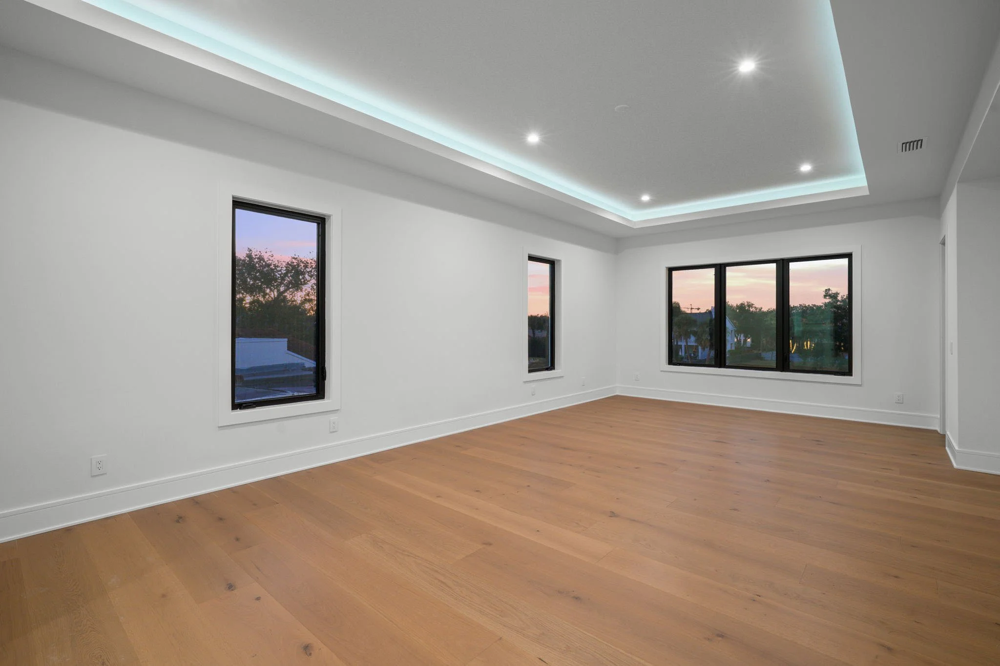 S Shore Crest Cir Brookshire Homes Tampa Listing Lab (34).JPG