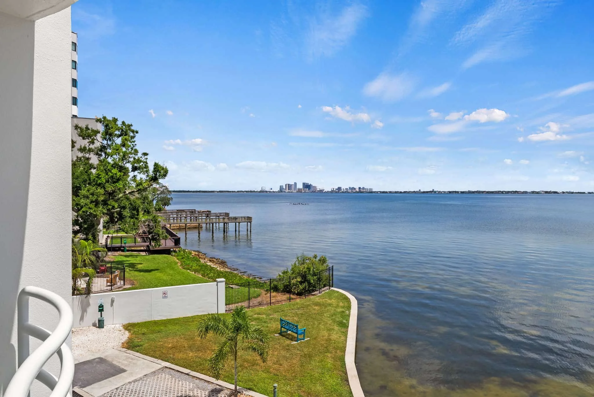 4950 Bayshore on the Boulevard-29.jpg