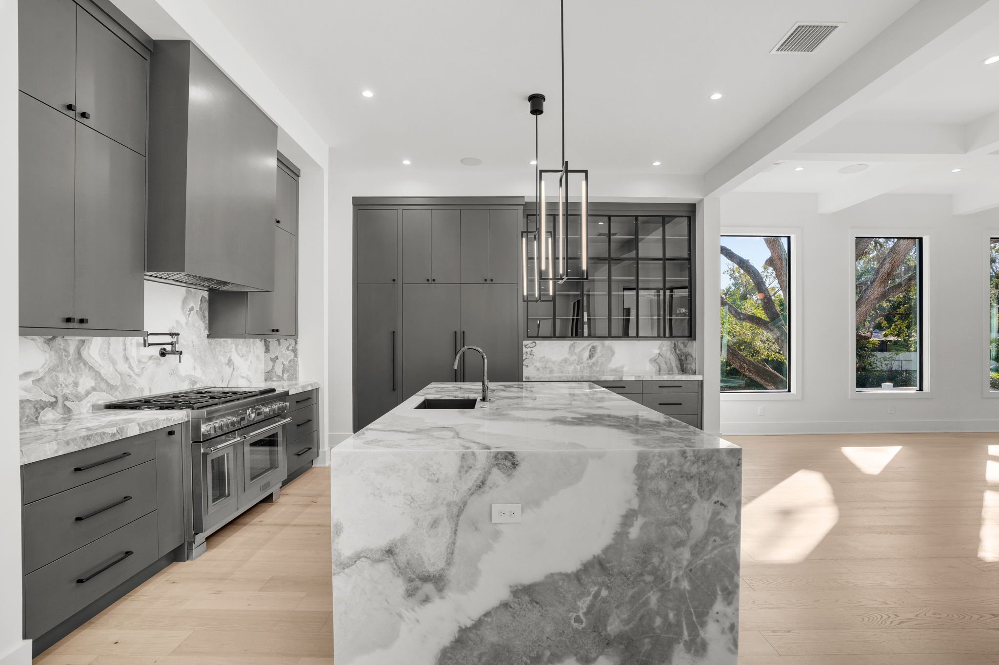 Brookshire Homes Riviera Drive (4).jpg