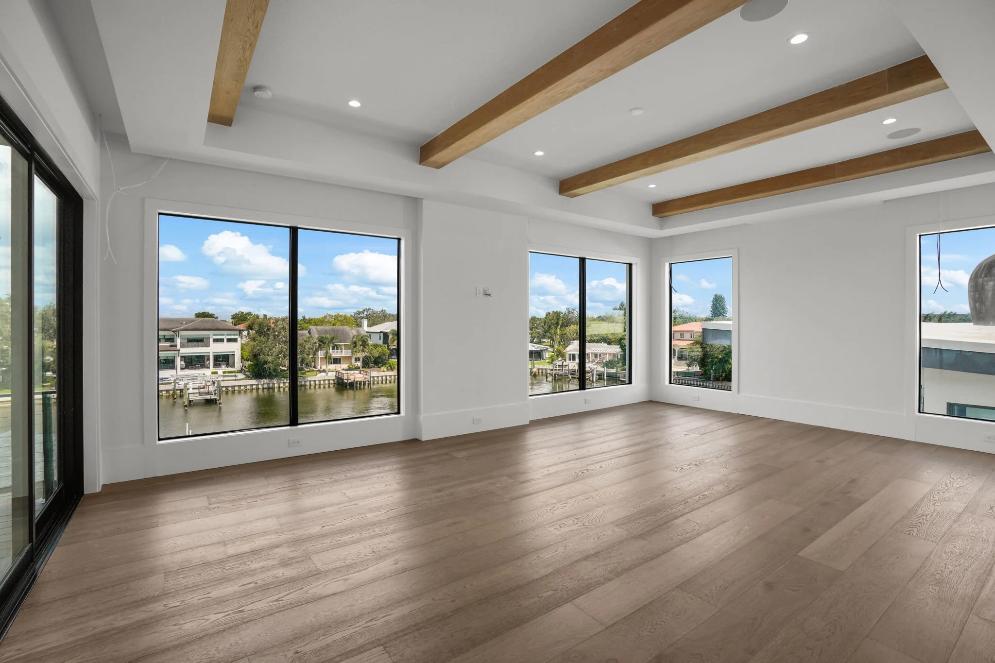 Homer Drive Brookshire Homes Tampa Listing Lab (23).jpg