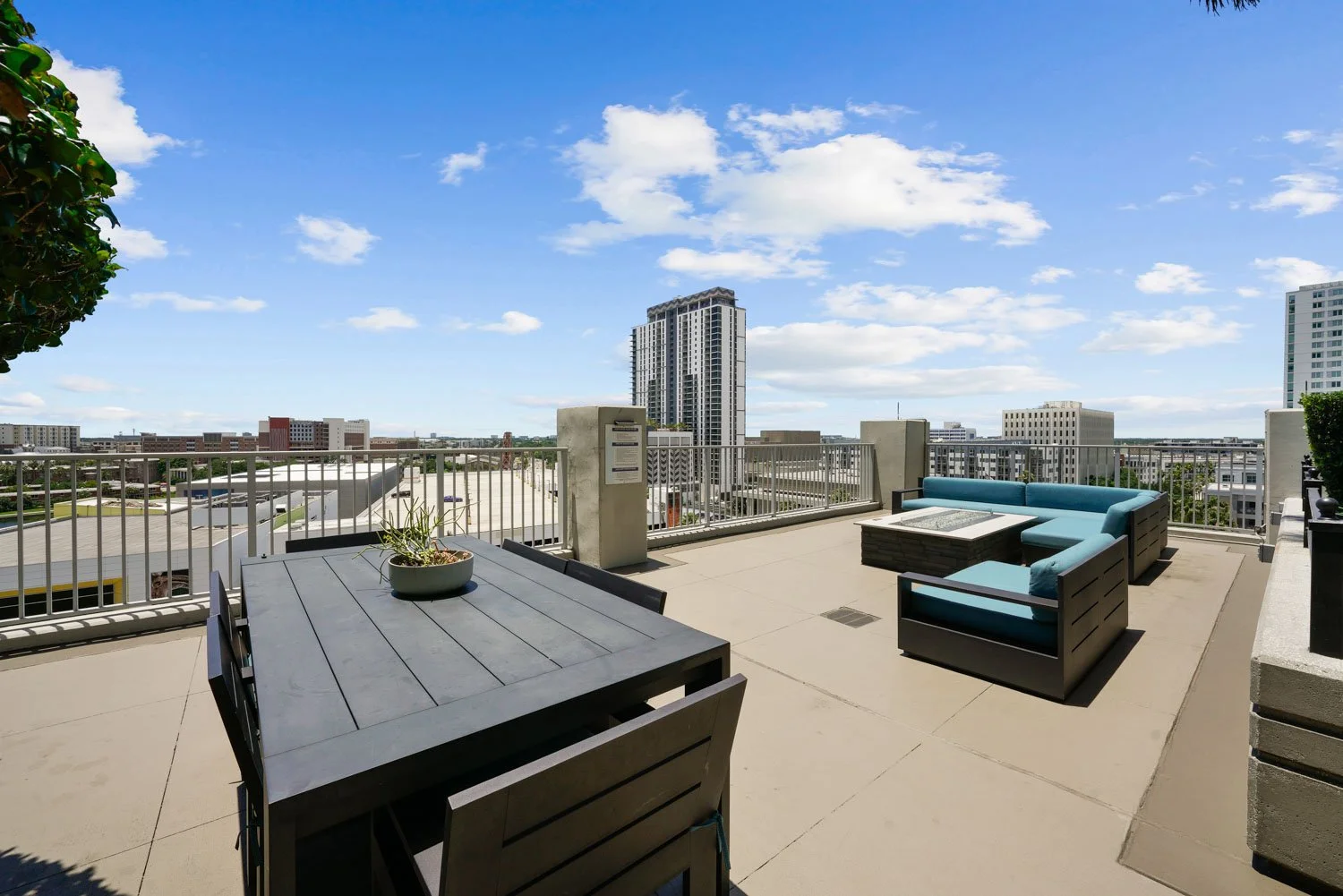 Skypoint Condo - Tampa Listing Lab37.jpg