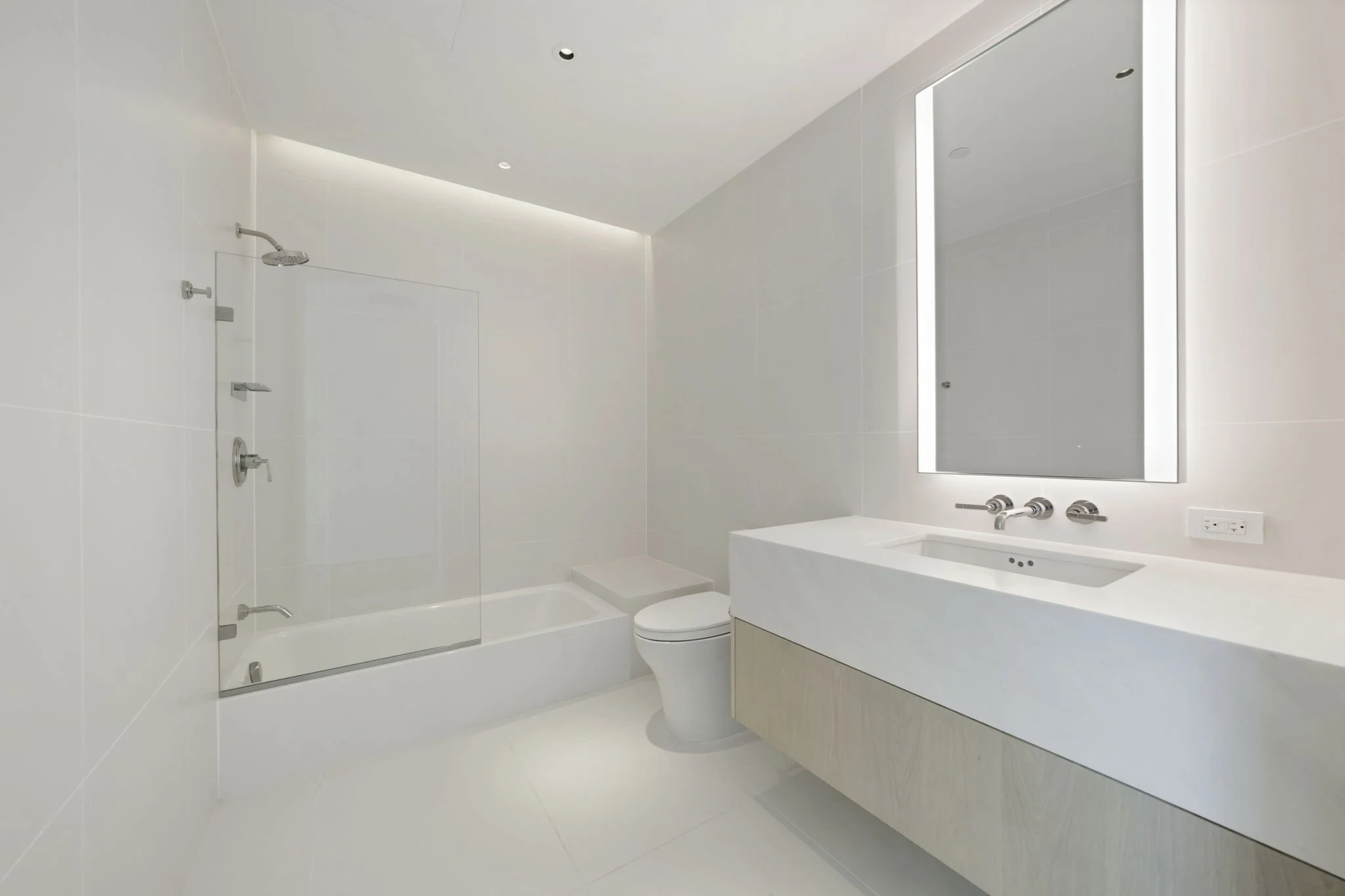 Tampa Edition Luxury Condo Real Estate 1601 (9).jpg