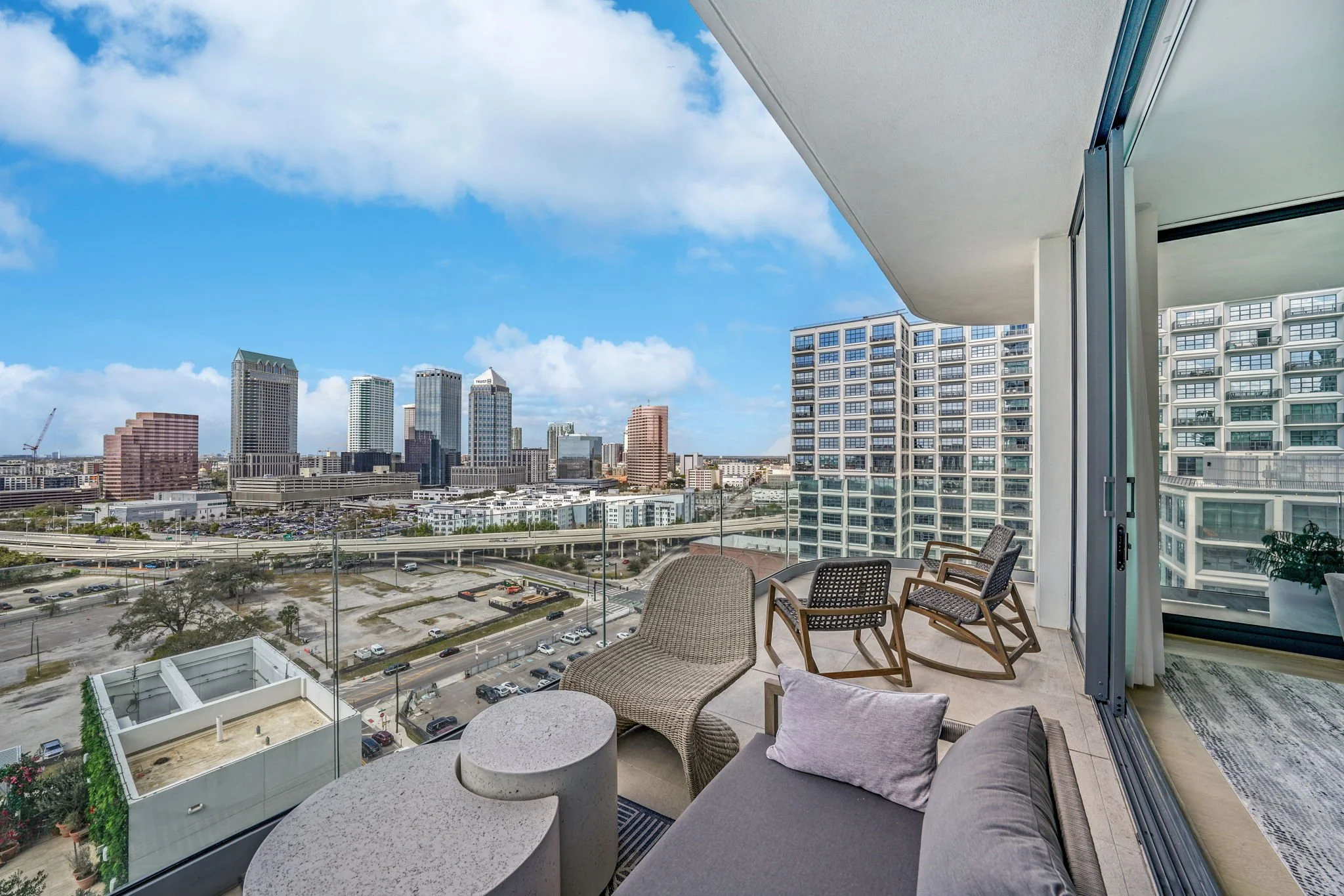 Tampa Edition Luxury Condo Real Estate 1403 (7).jpg