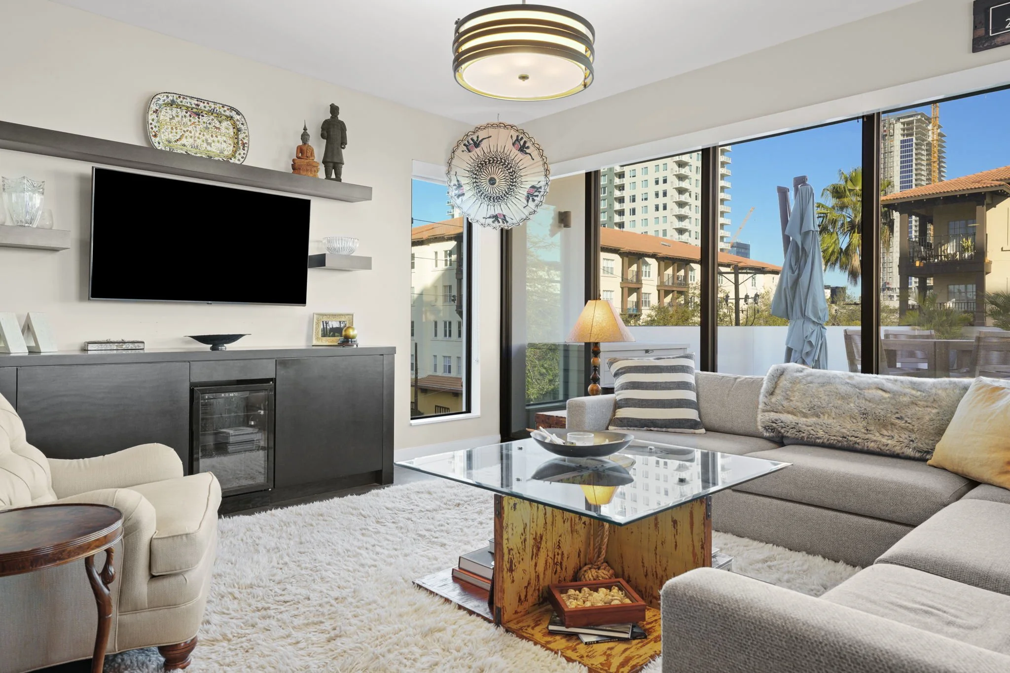 The Salvador 199 Dali 407 Condo Photos (1).JPG