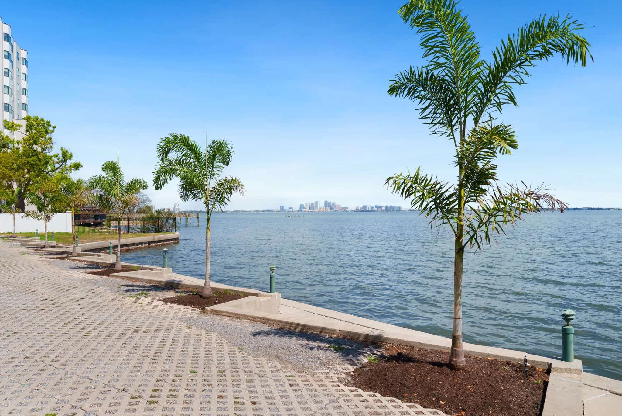 4950 Bayshore on the Boulevard-48.JPG