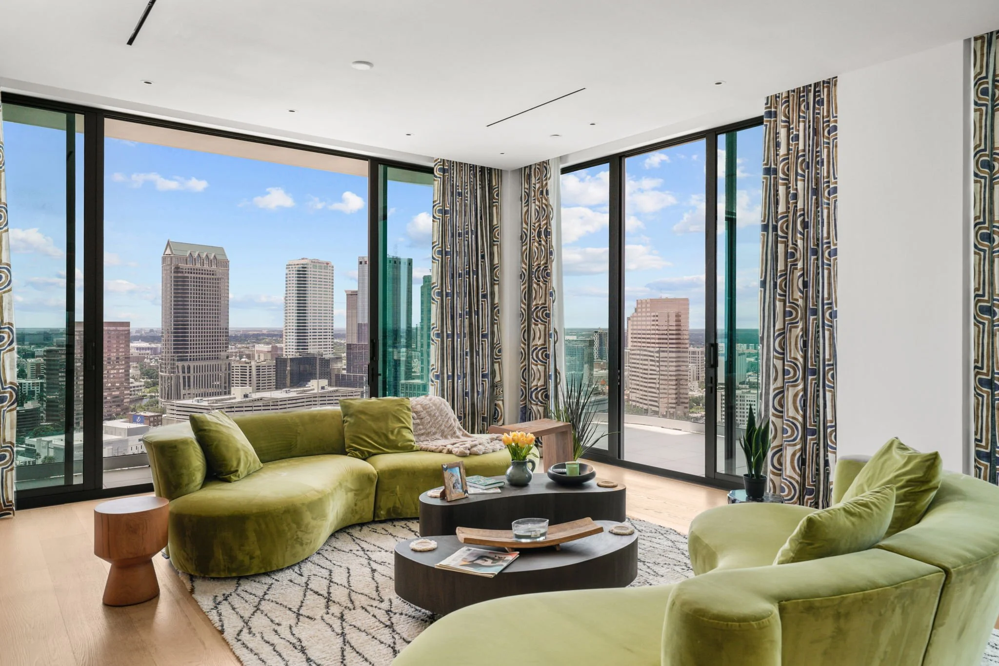 Tampa Edition 2501 (6).jpg