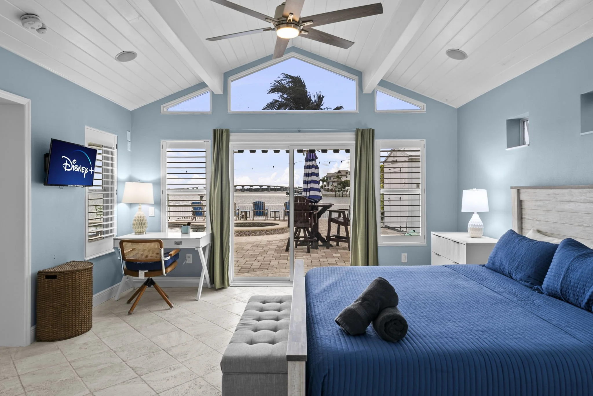 St Pete Airbnb Photography 316 Harbor Dr (6).jpg