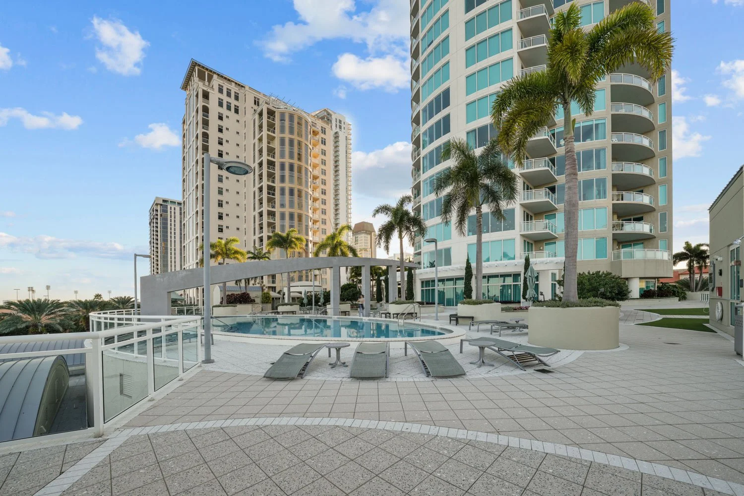 Ovation St Petersburg Amenities Tampa Listing Lab (7).jpg