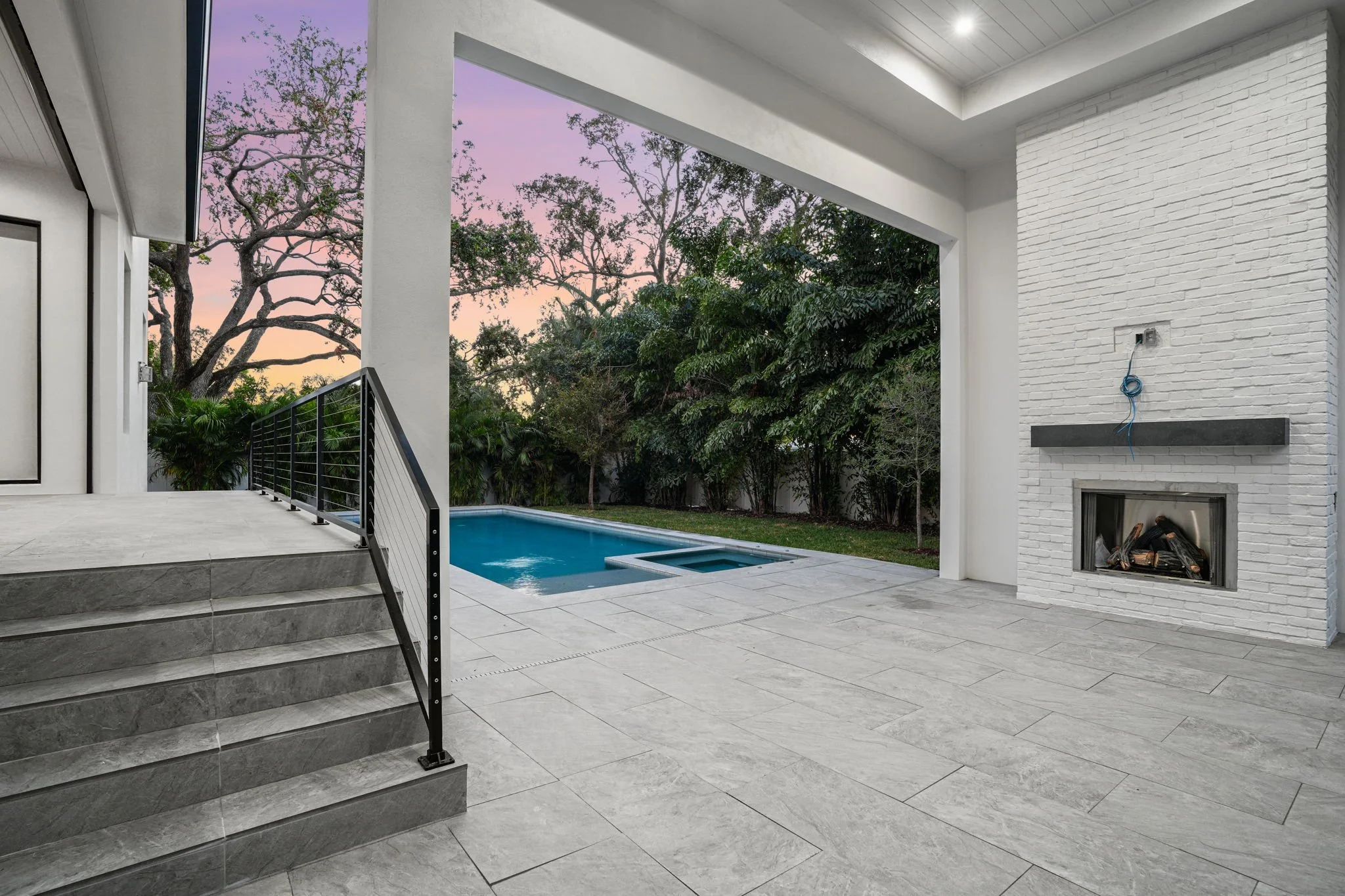 Brookshire Homes Riviera Drive (28).jpg