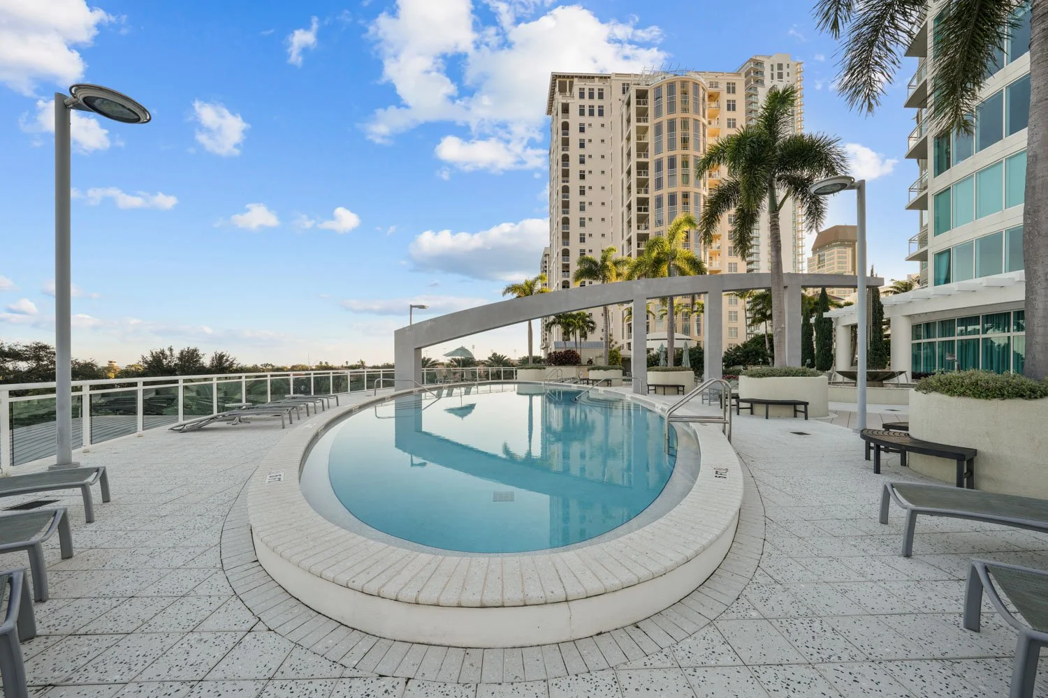 Ovation St Petersburg Amenities Tampa Listing Lab (5).jpg