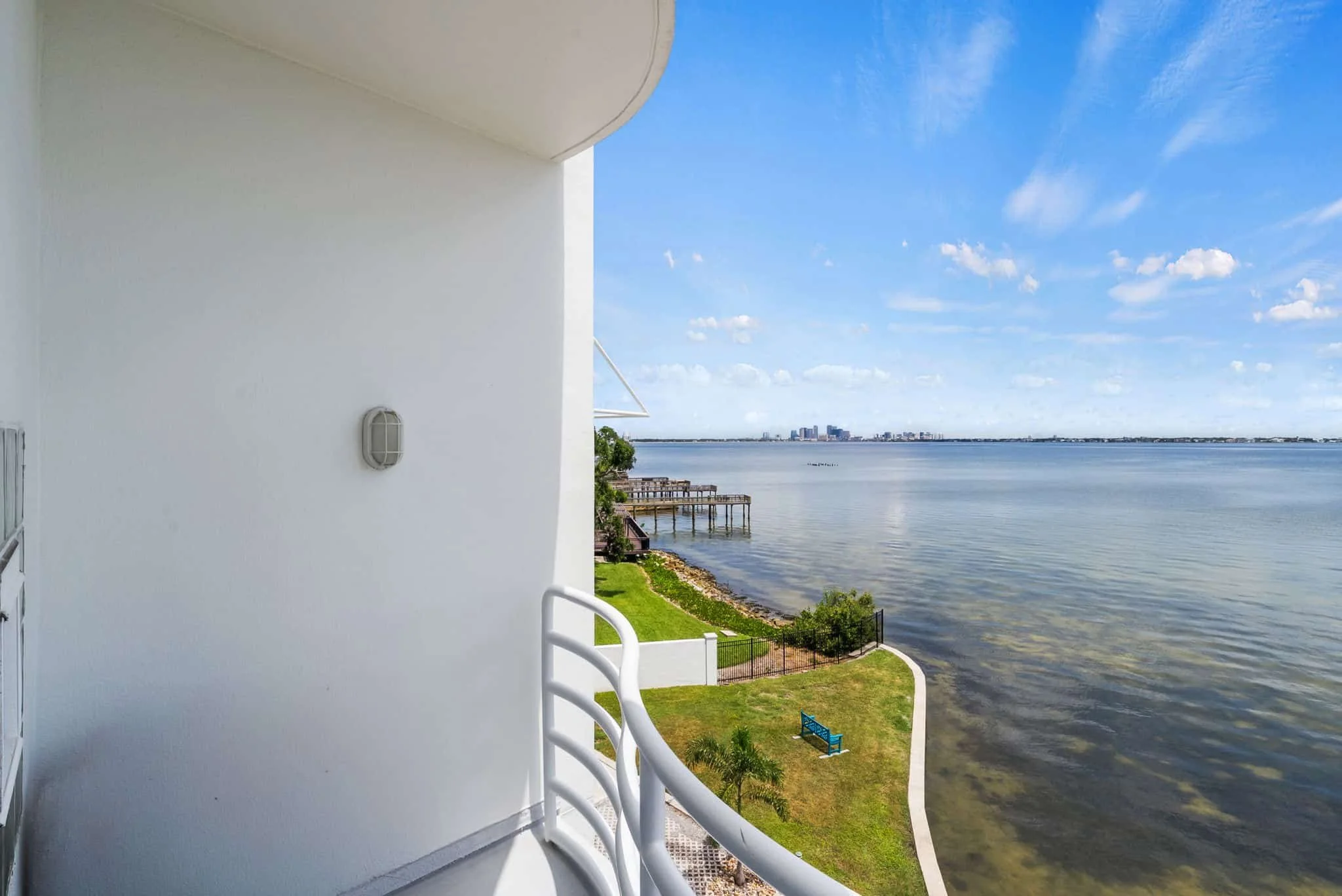 4950 Bayshore on the Boulevard-30.jpg