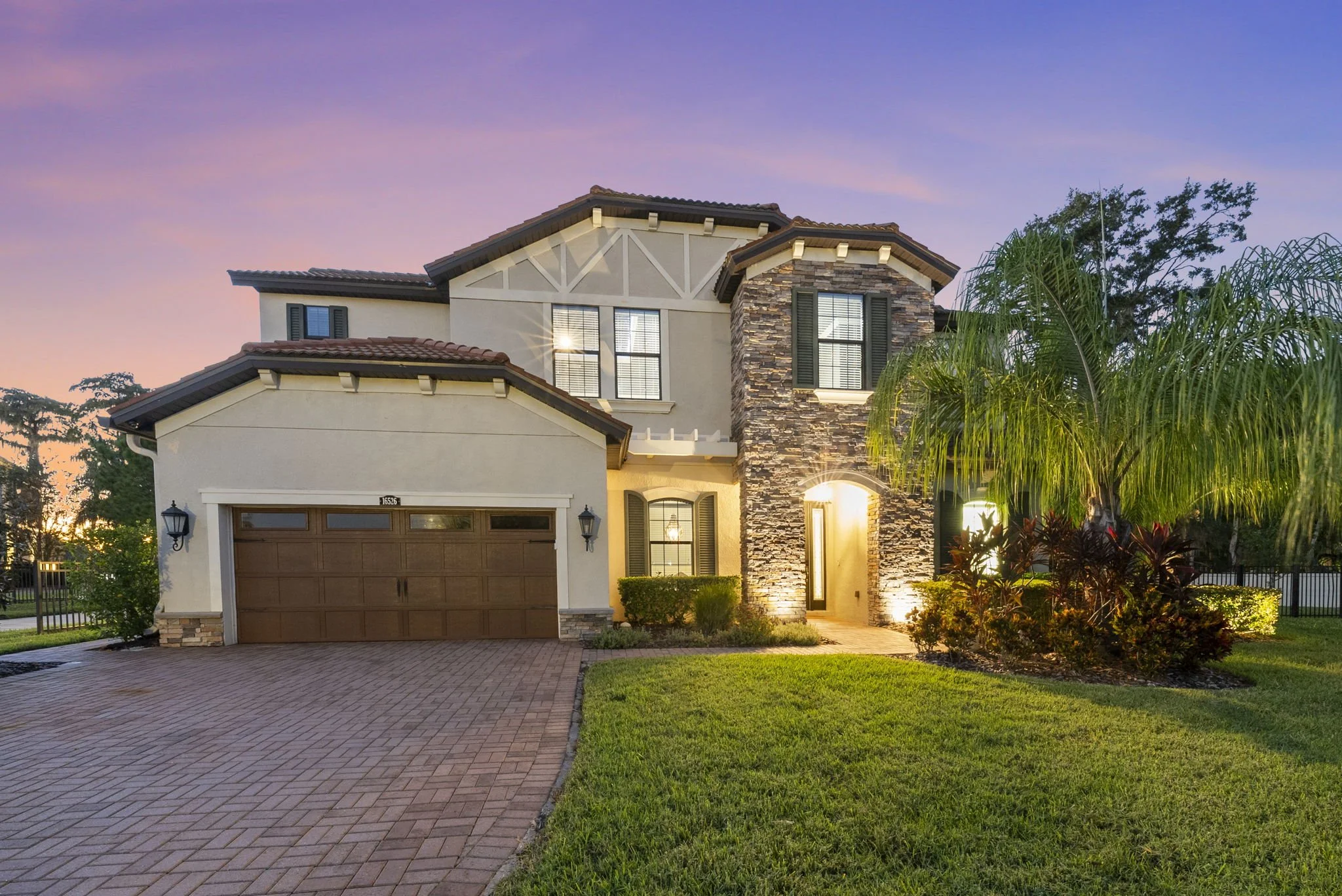 16526 Ballyshannon Dr Tampa Real Estate Photos (2).jpg