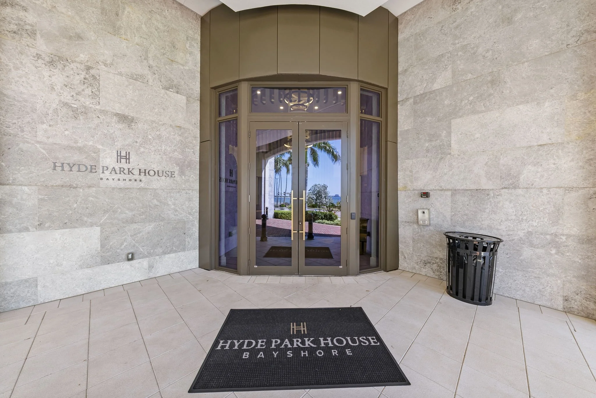 Hyde Park House Tampa Condo Tampa Listing Lab-7.jpg