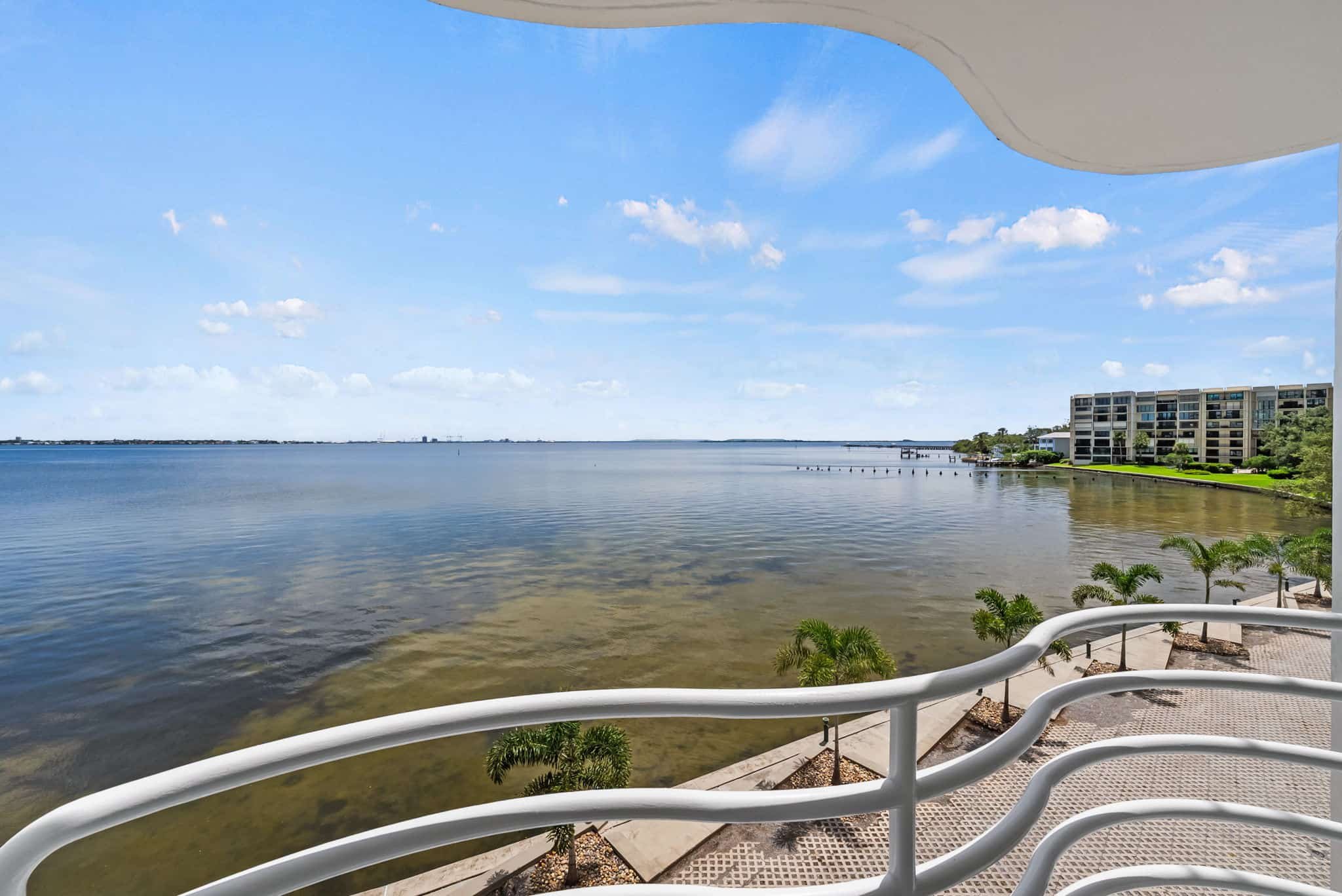 4950 Bayshore on the Boulevard-27.jpg