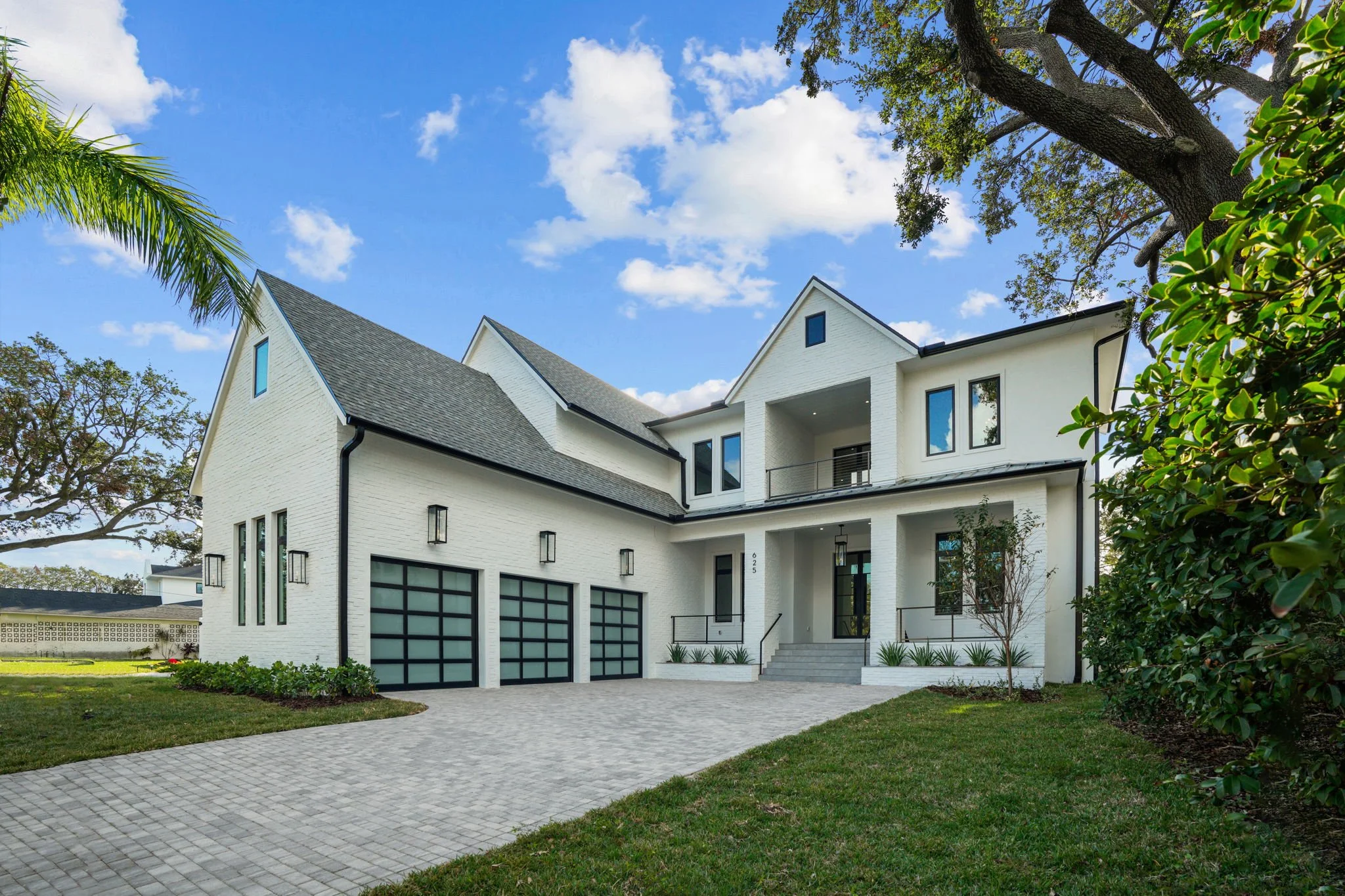 Brookshire Homes Riviera Drive (39).jpg