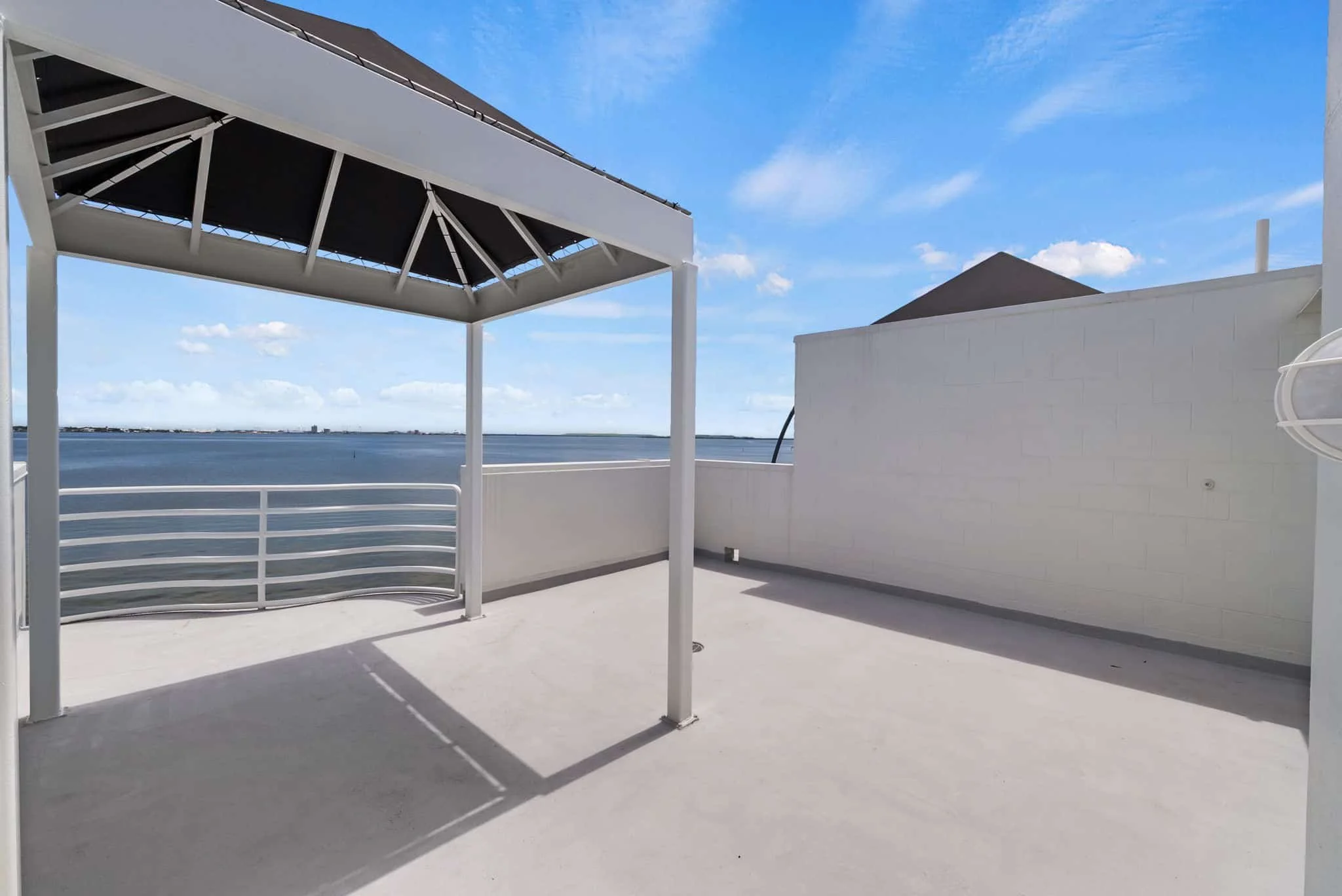 4950 Bayshore on the Boulevard-33.jpg